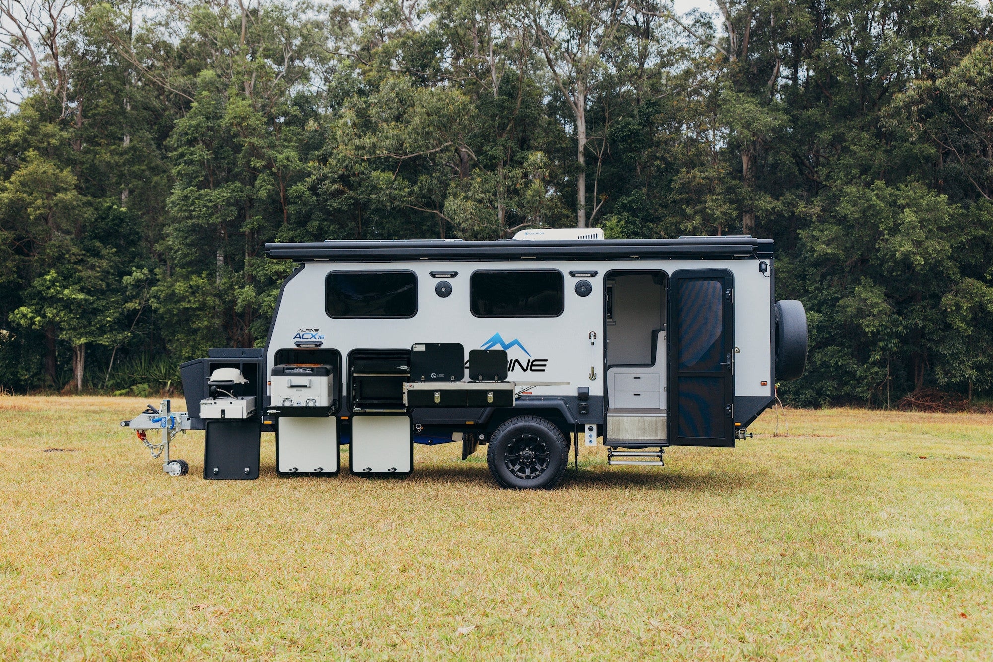 Alpine Campers 16 photo 6 of 9
