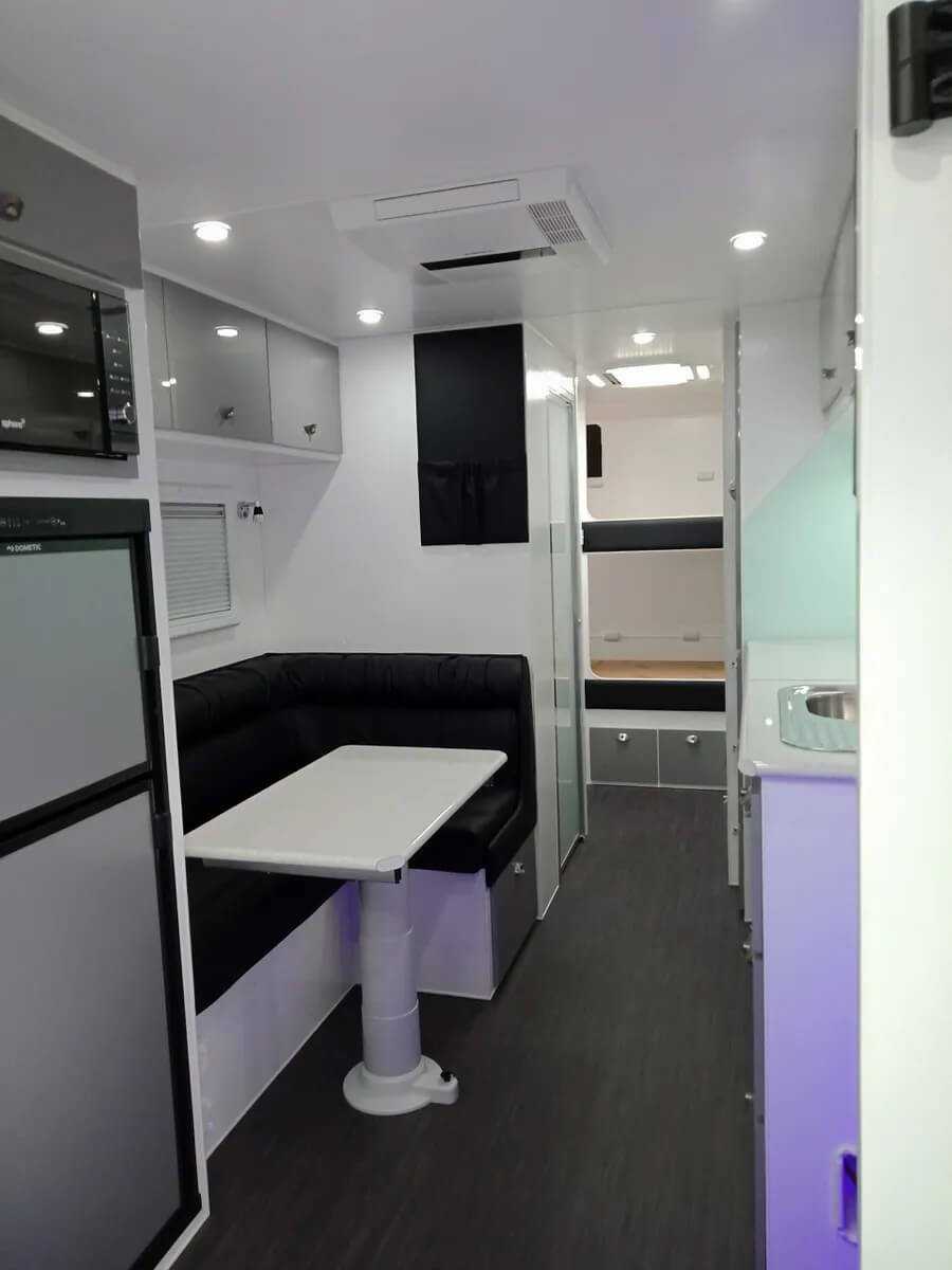 Aussie Wide Caravans Drover 22' Club Lounge photo 6 of 6