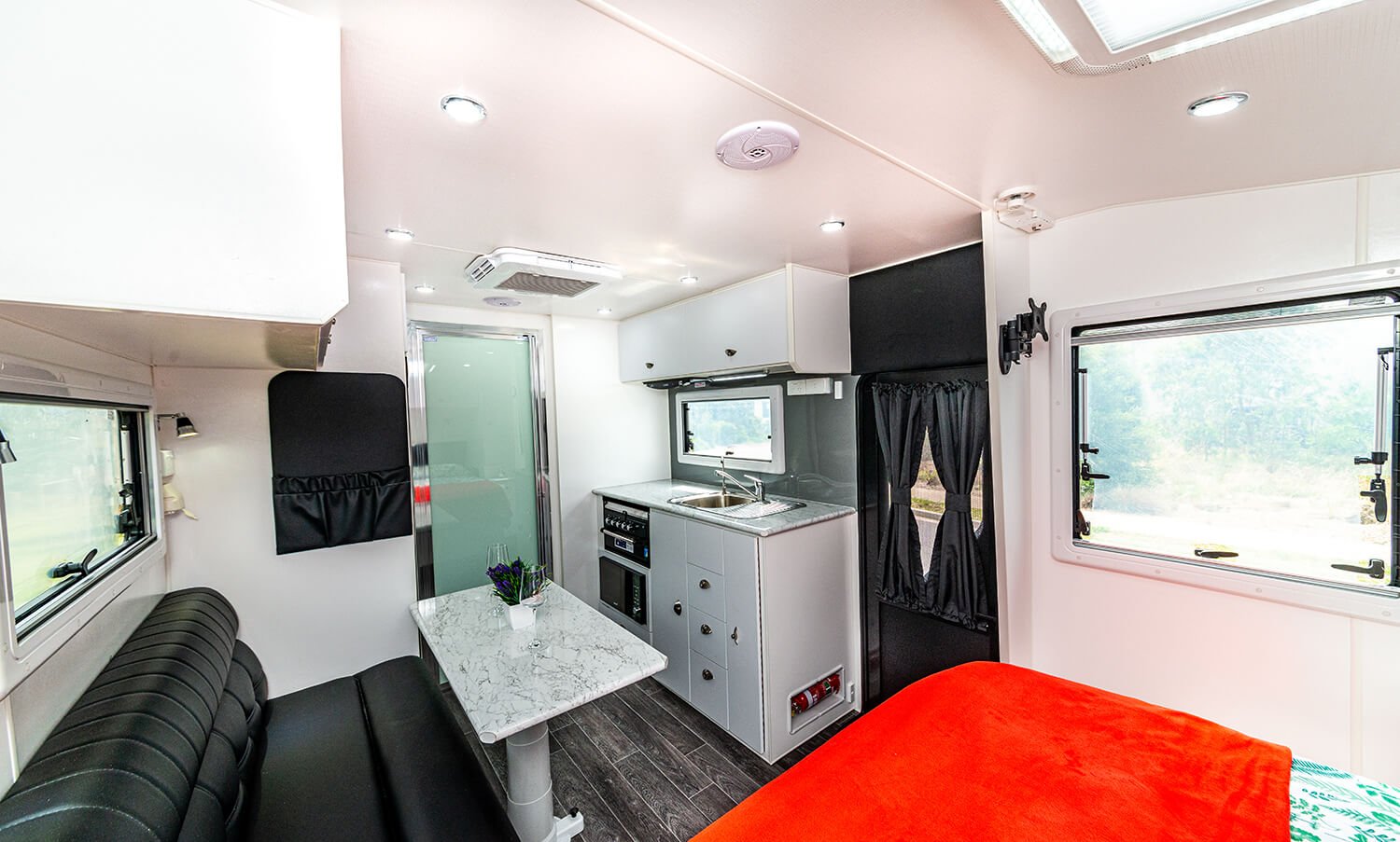 Aussie Wide Caravans Jackaroo 16'6 Full Ensuite photo 6 of 6