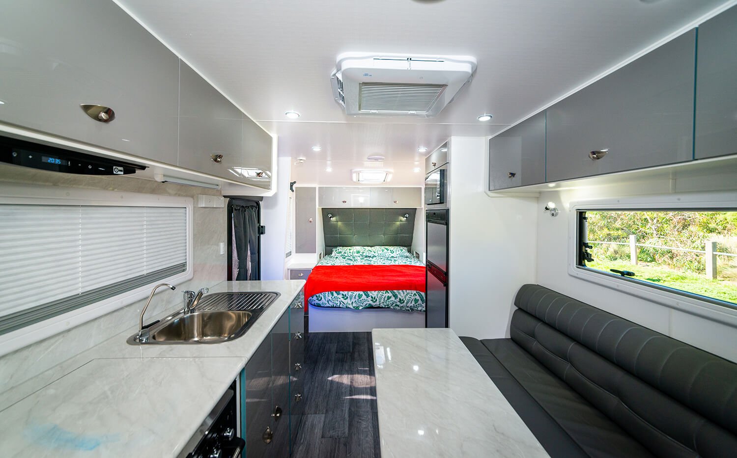 Aussie Wide Caravans Stockman 22' Club Lounge photo 3 of 6