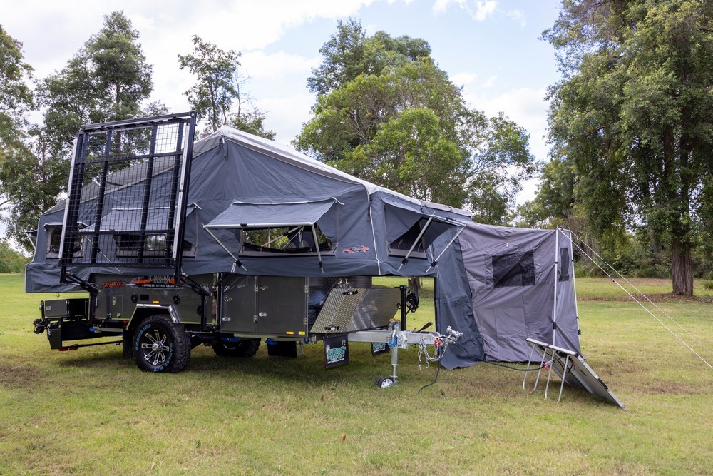 Austrack Campers Savannah-X Rear Slide photo 3 of 9