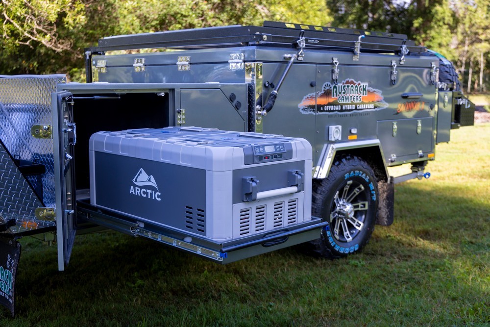 Austrack Campers Savannah-X Rear Slide photo 9 of 9