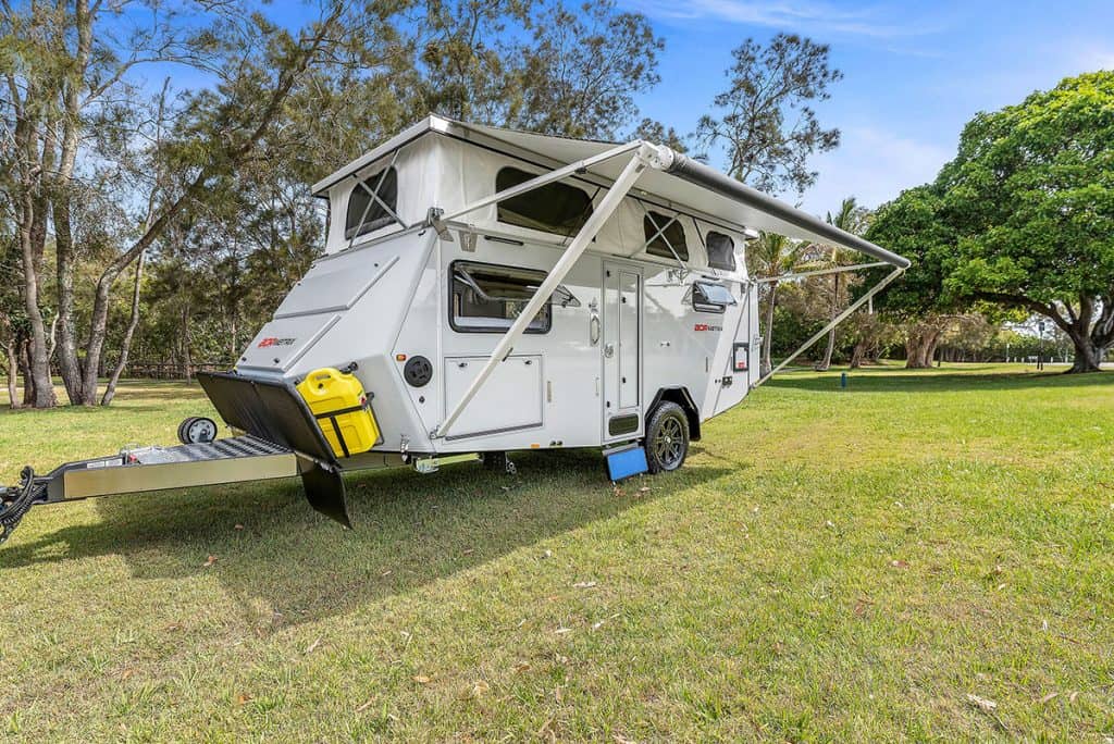 Australian Off Road Matrix Pop Top photo 2 of 13