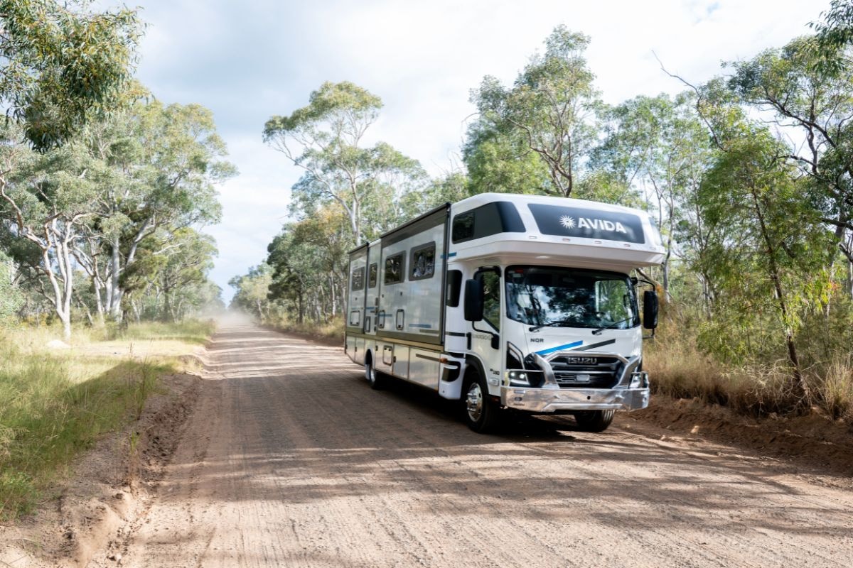 Avida Longreach LX