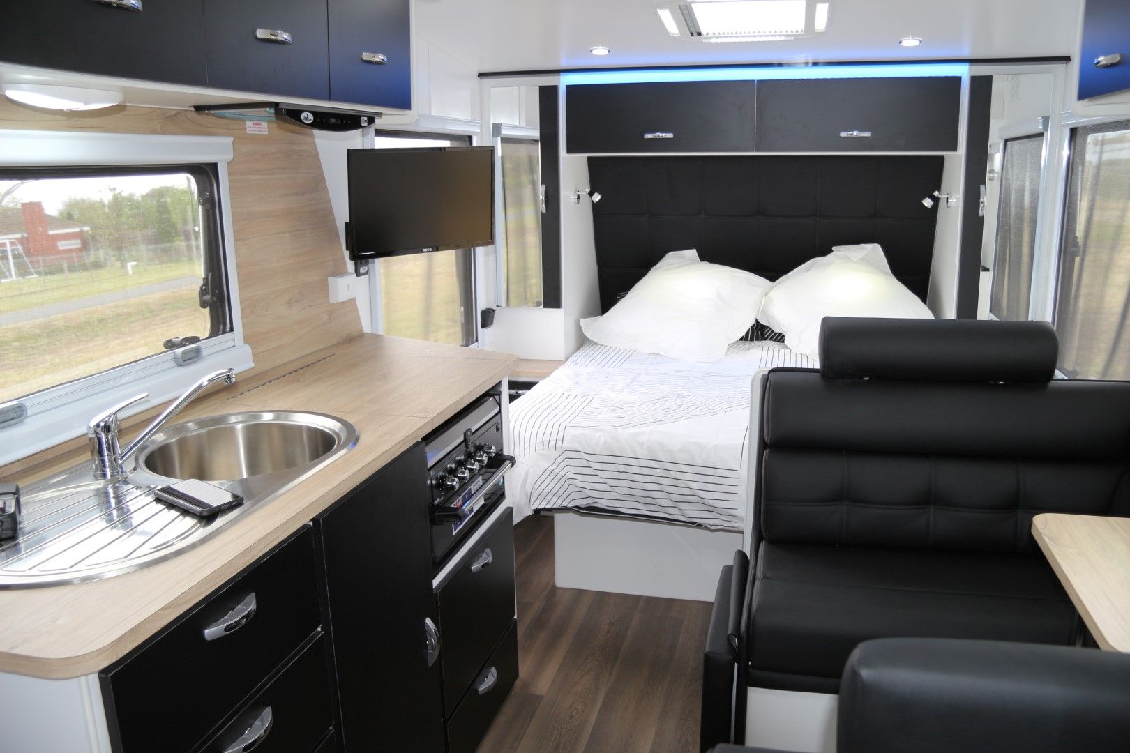 Blue Sky Caravans Tundra photo 7 of 9