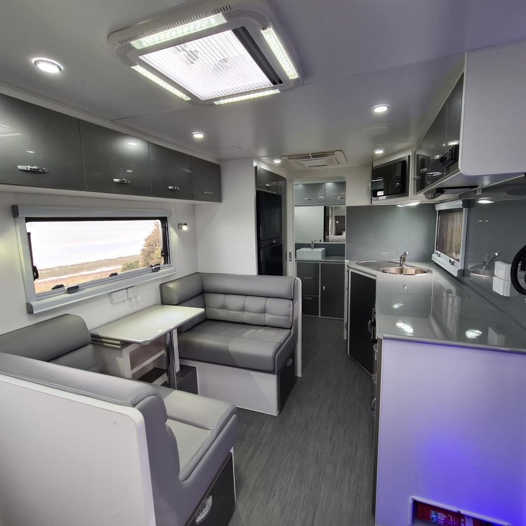 Blue Sky Caravans Viento photo 11 of 16