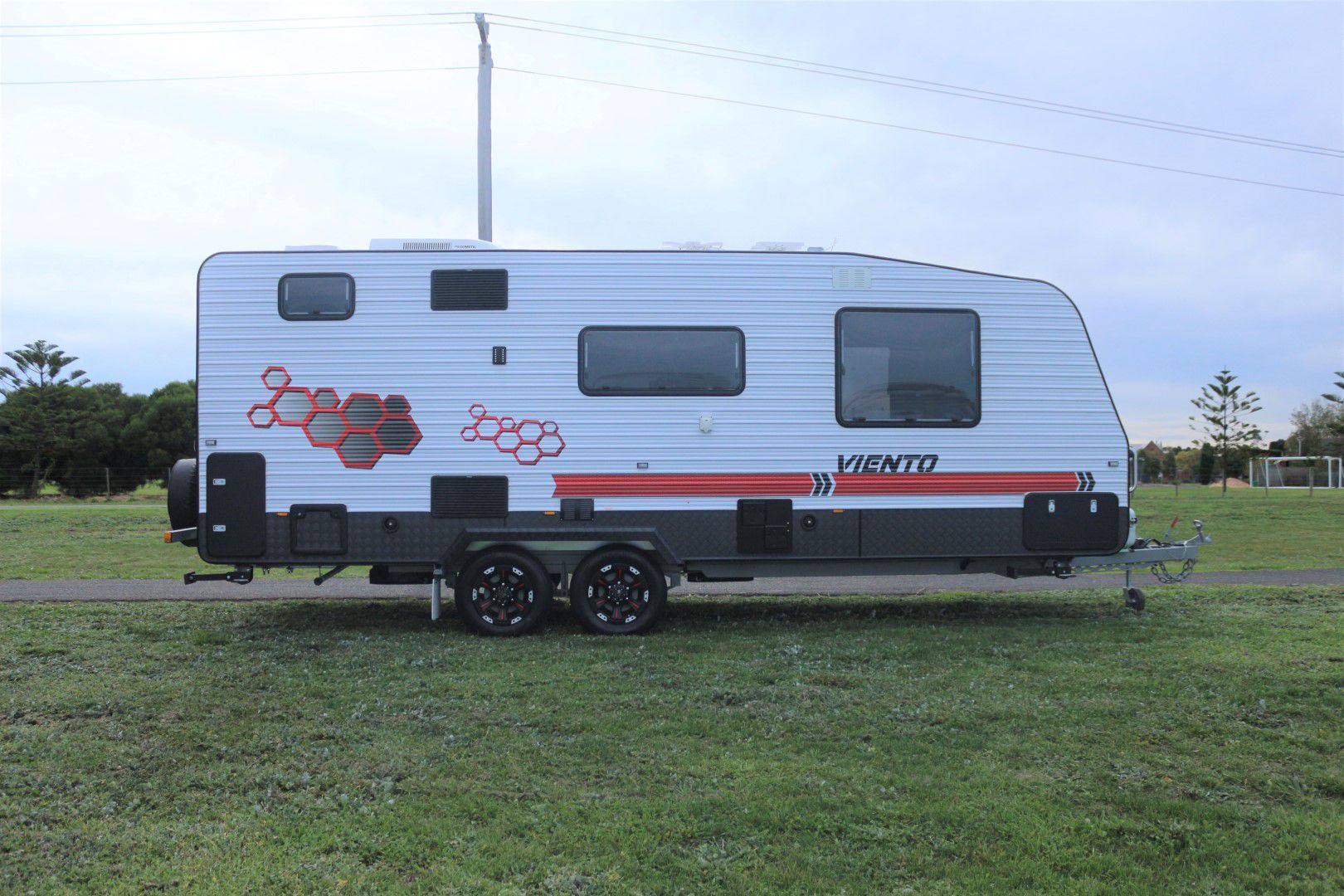 Blue Sky Caravans Viento photo 5 of 16