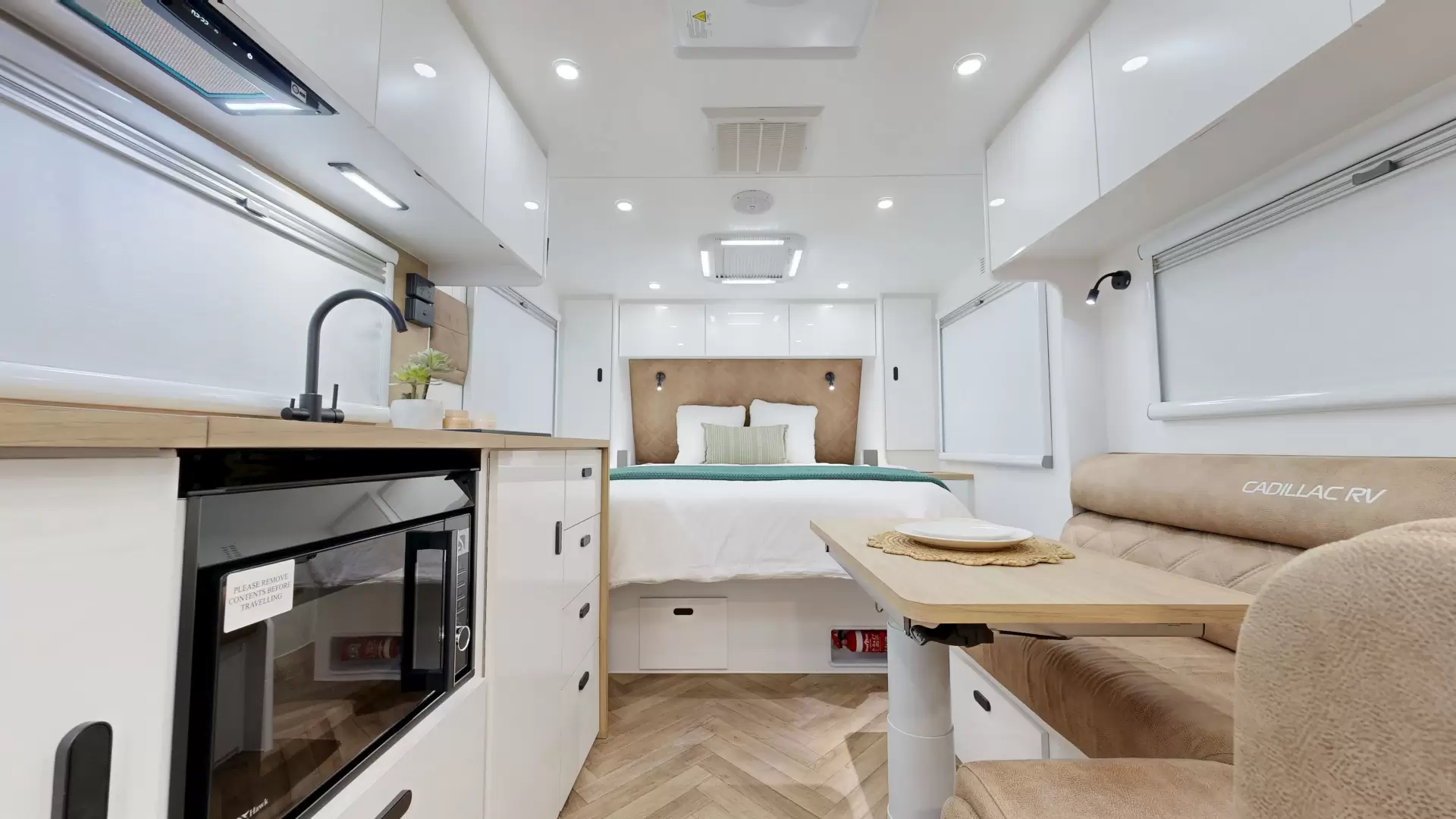 Cadillac RV Ares photo 8 of 8
