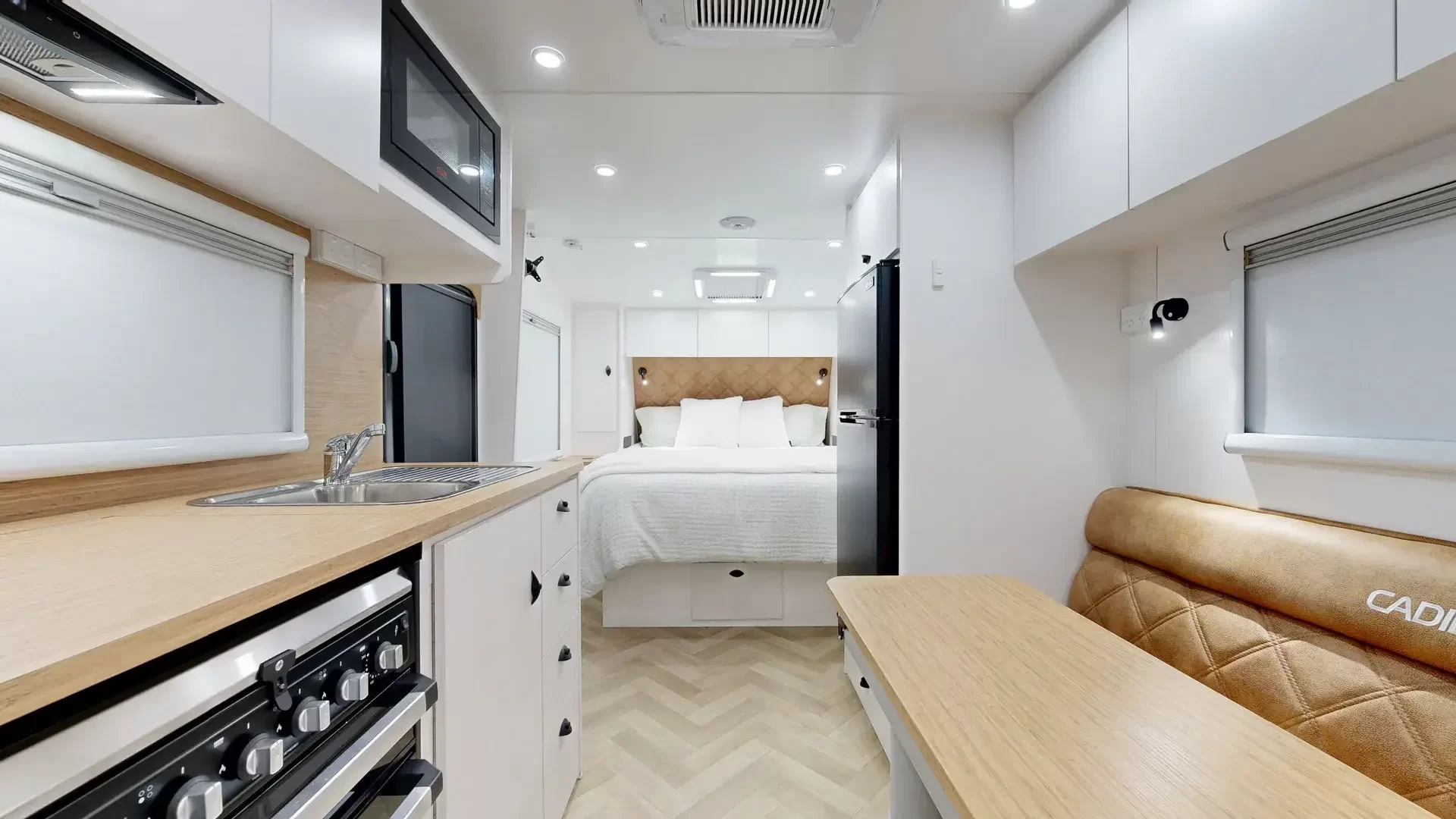 Cadillac RV Ourea Family photo 6 of 8