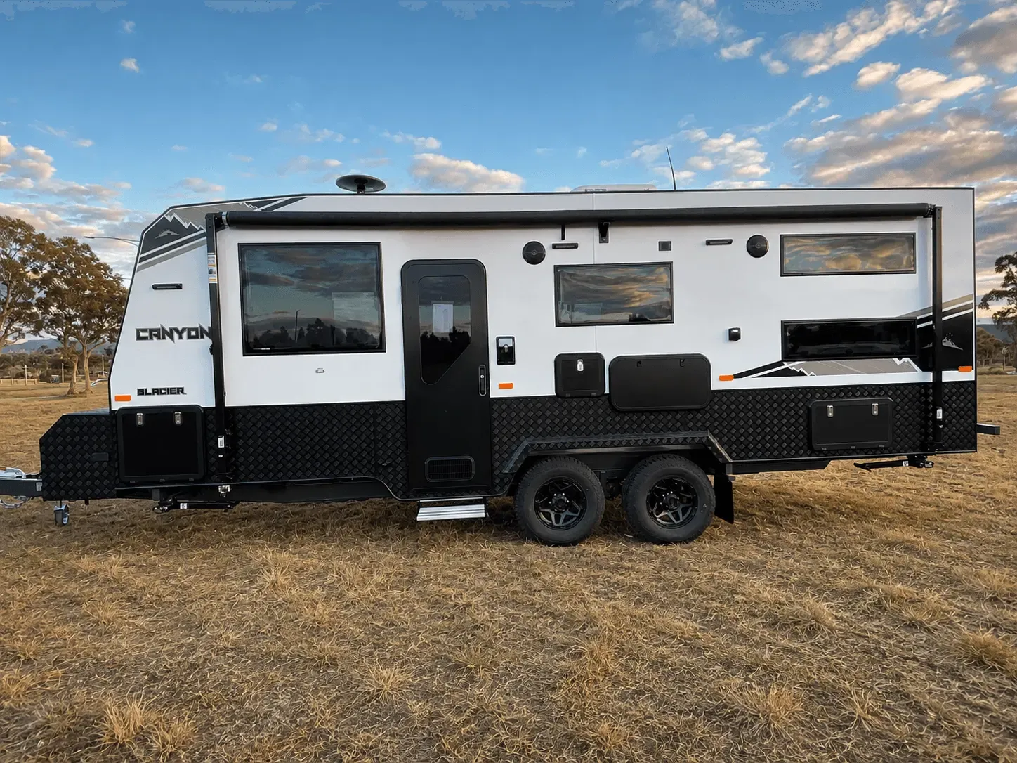 Canyon Caravans Glacier