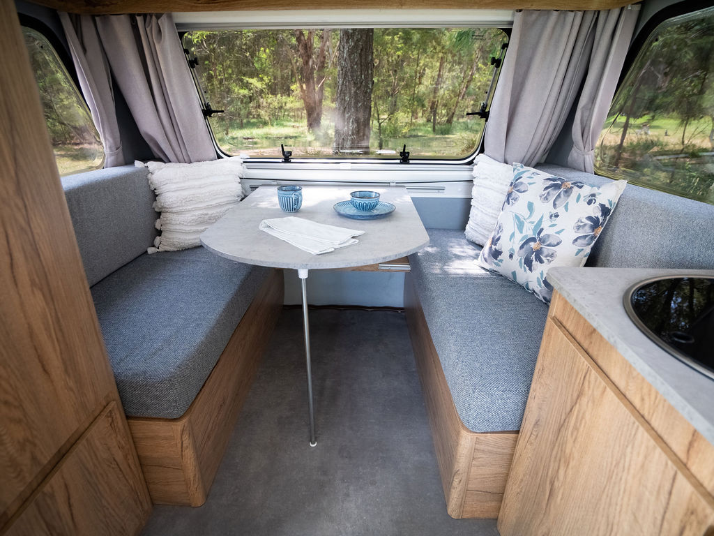 CARLIGHT Euro Glider 3 Berth photo 5 of 13