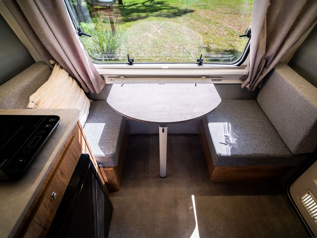CARLIGHT Euro Hobby 3 Berth photo 5 of 10