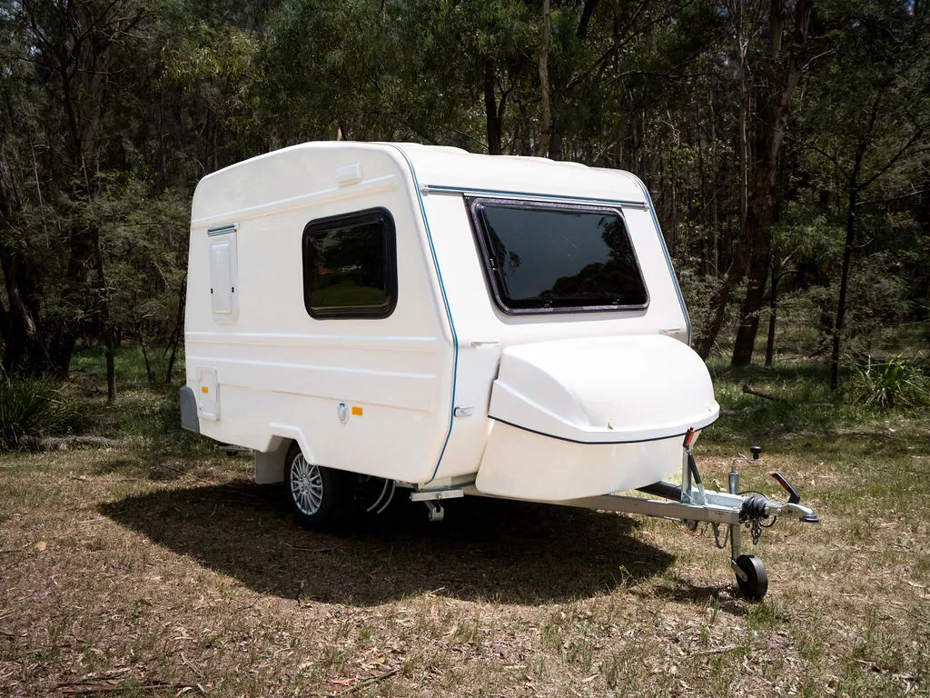 CARLIGHT Euro Hobby Double Bed photo 2 of 10