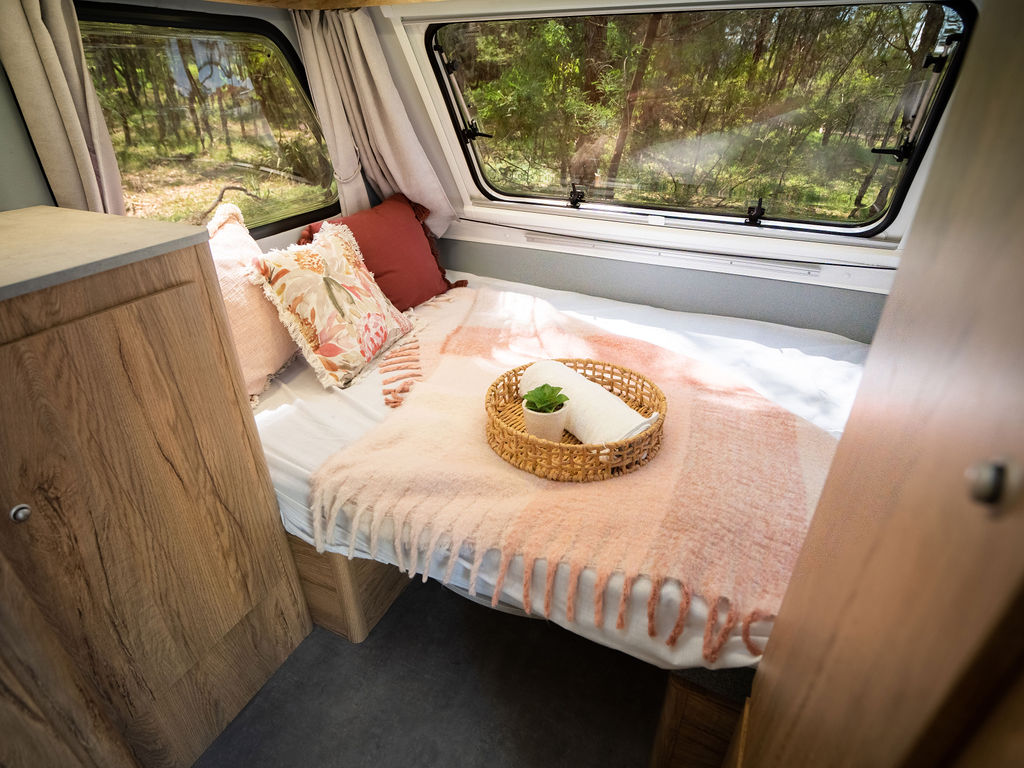 CARLIGHT Euro Hobby Double Bed photo 3 of 10