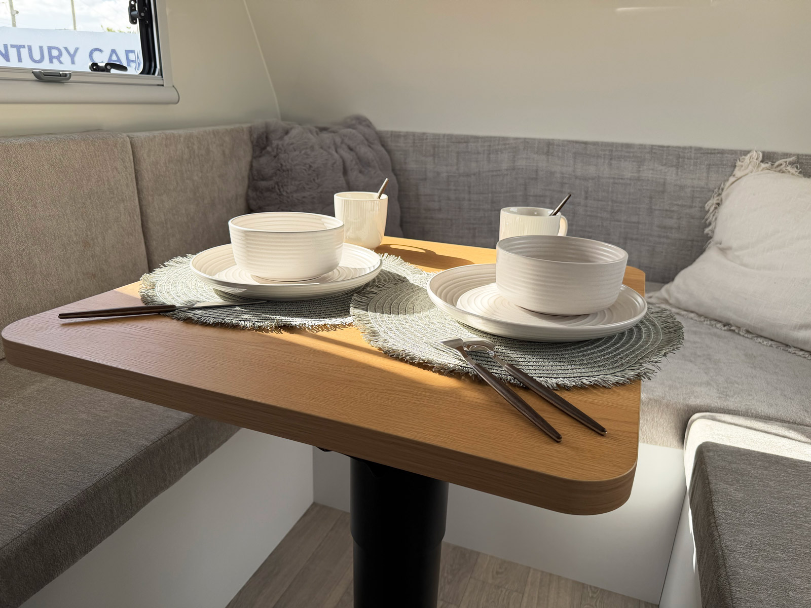 Century Caravans Venus 11 Plus photo 4 of 7