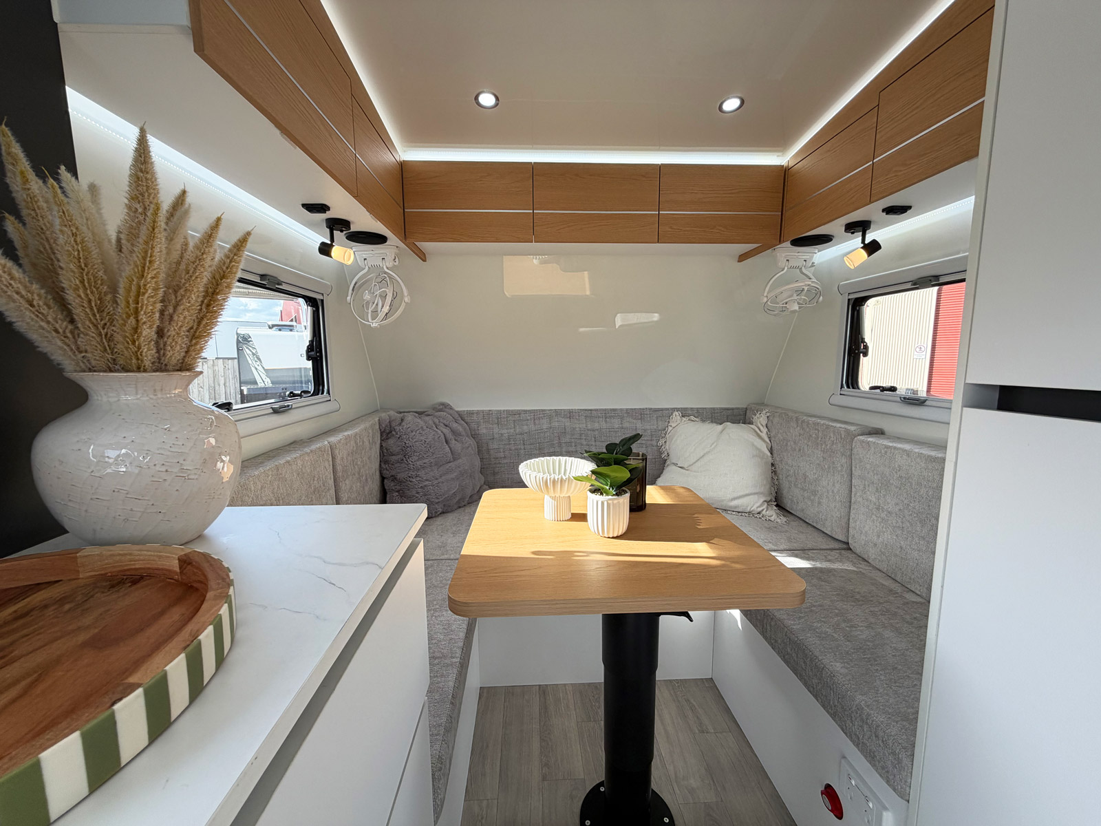 Century Caravans Venus 11 Plus photo 7 of 7