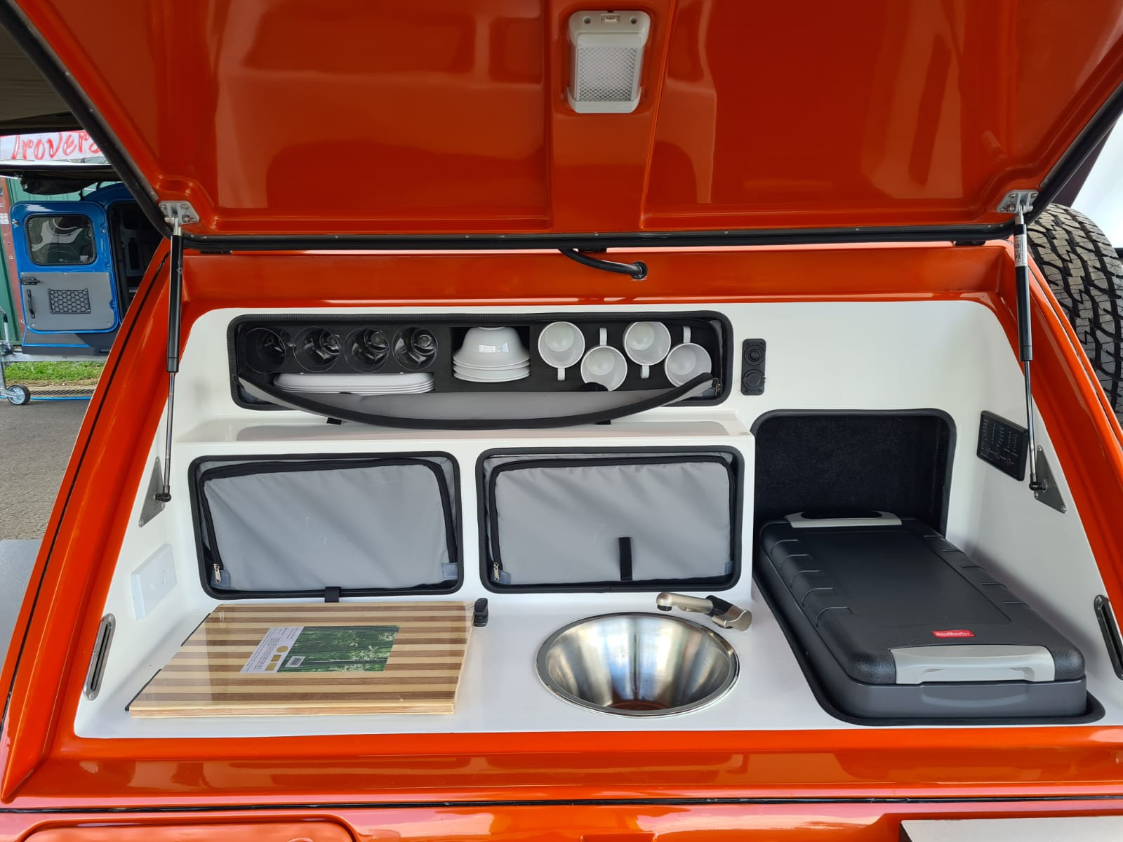 Cruizy Campers Vagabond Brumby photo 6 of 10