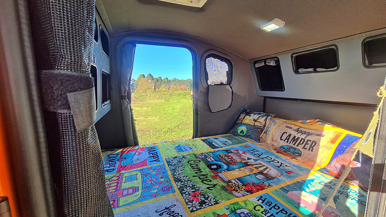 Cruizy Campers Vagabond Joey photo 6 of 6