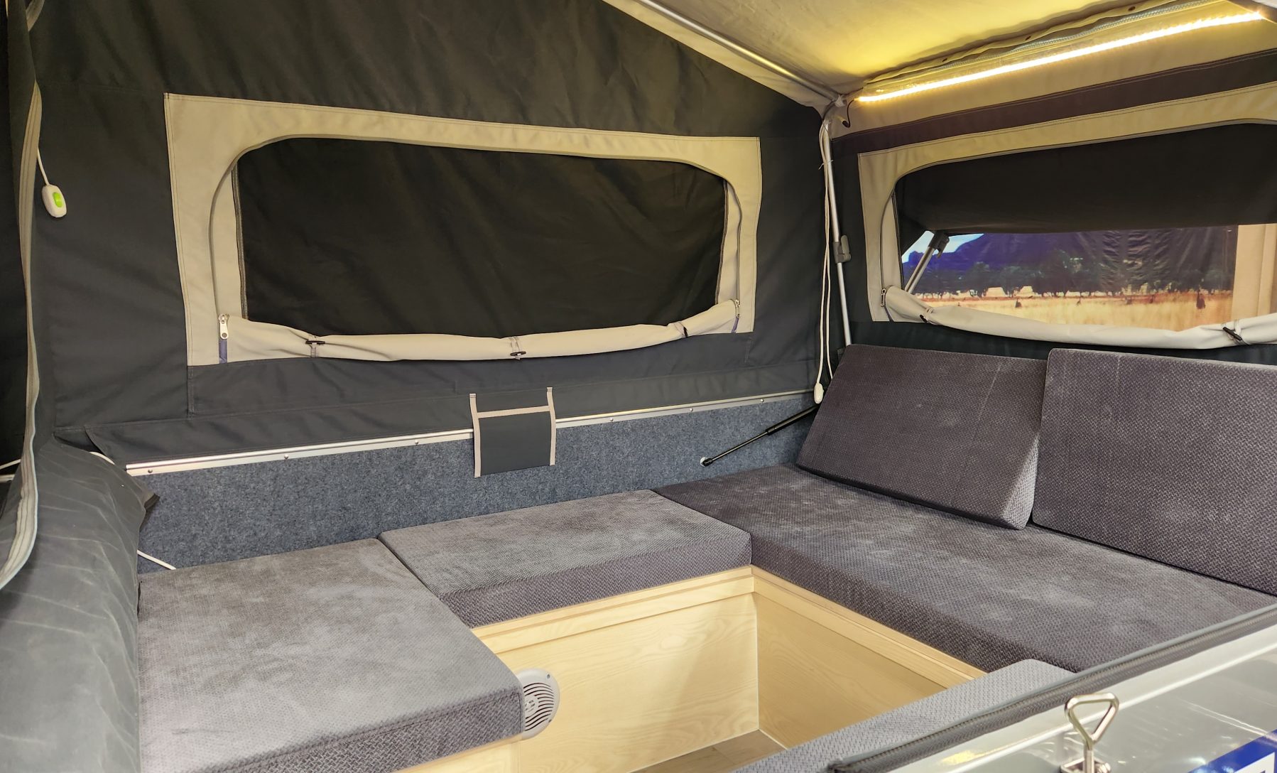 Eagle Camper Trailers Cherokee photo 4 of 5