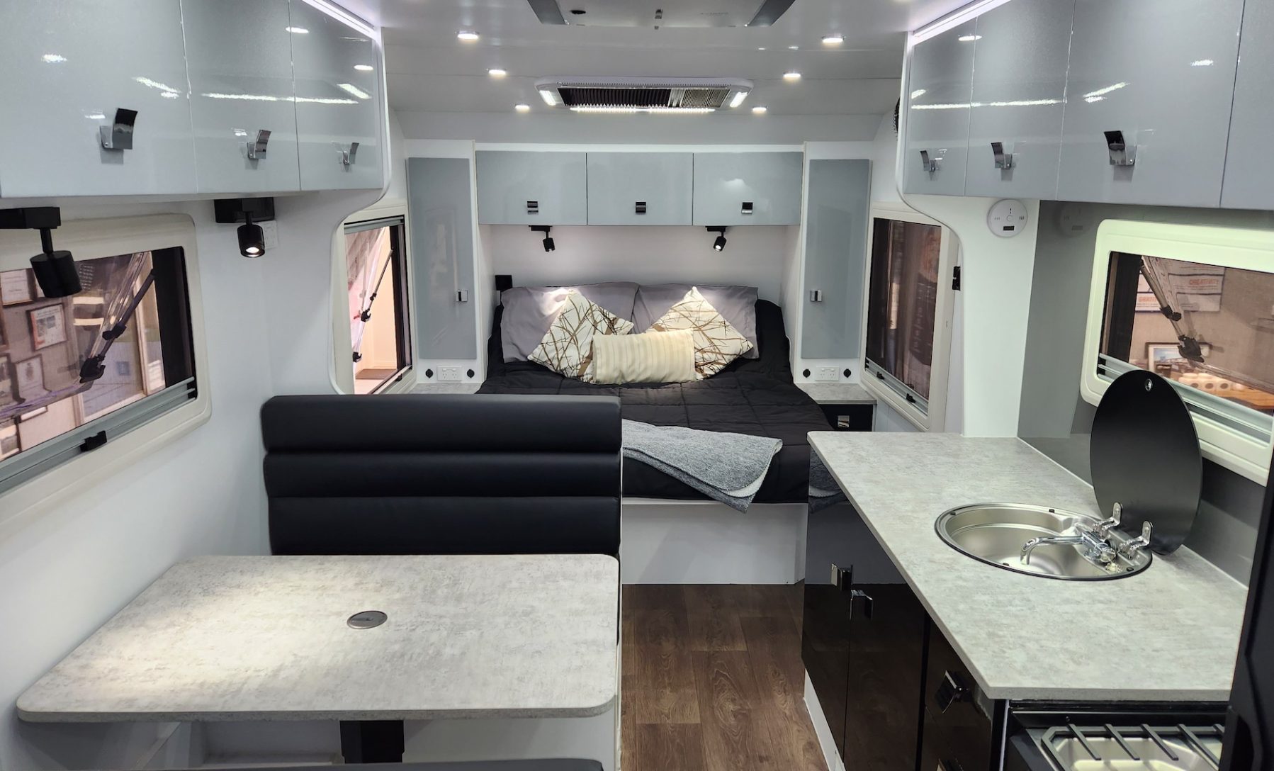 Eagle Camper Trailers Warrior 190CX photo 3 of 6