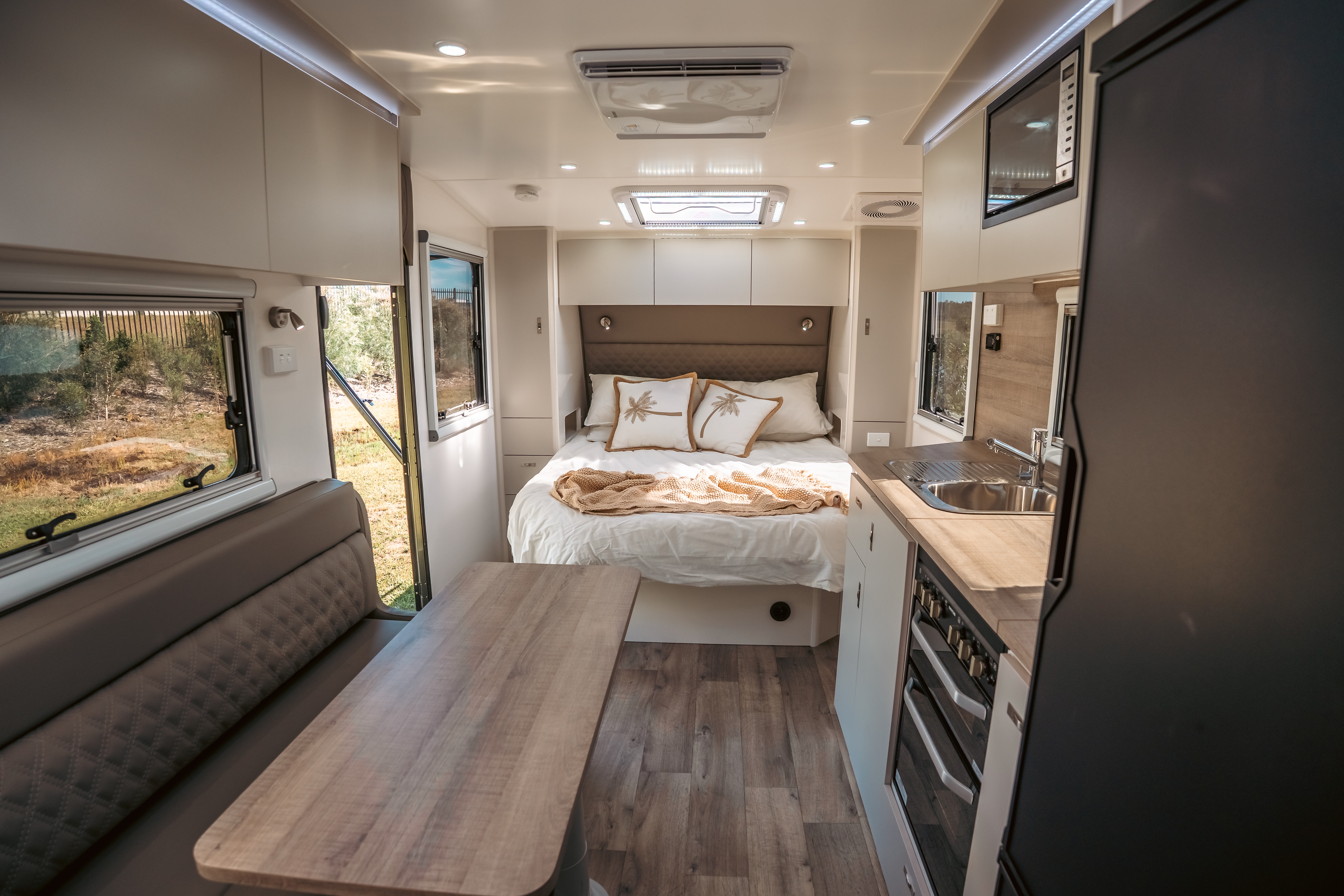 Essential Caravans Outlander photo 3 of 5
