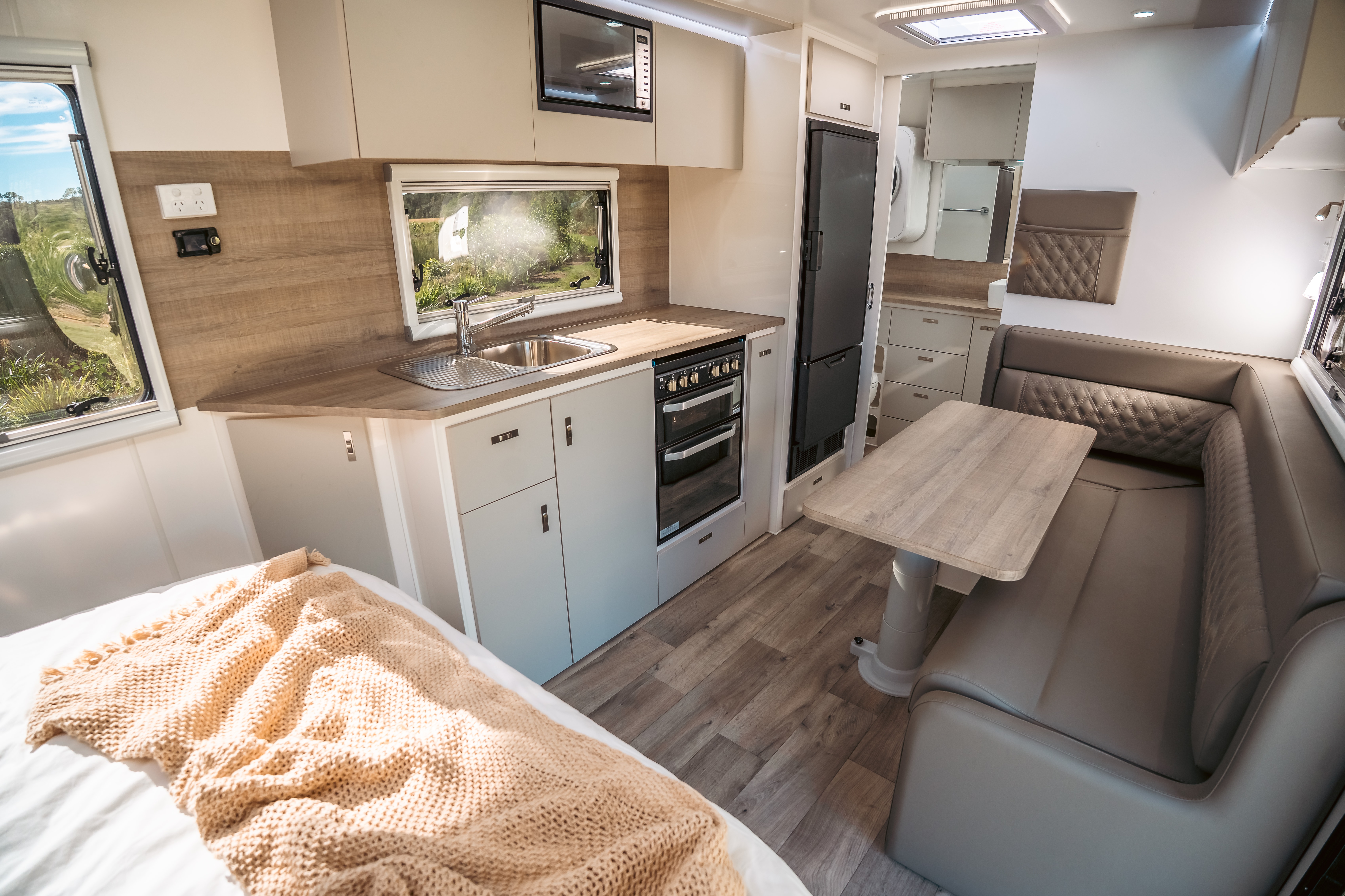 Essential Caravans Outlander photo 4 of 5