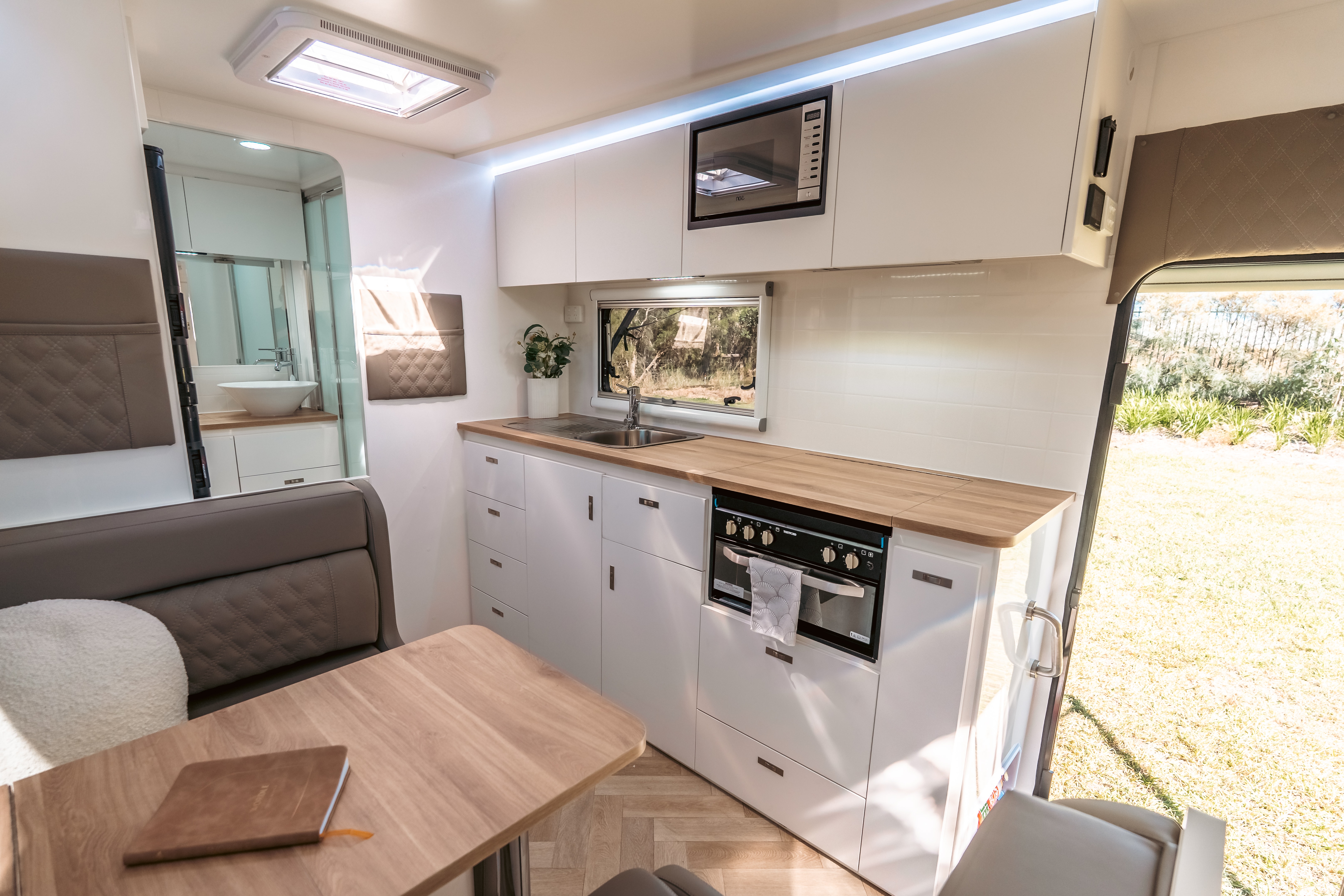 Essential Caravans Ranger photo 4 of 5
