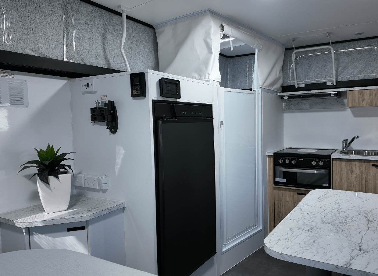 Goldstream RV 1500 Remote Series photo 4 of 7