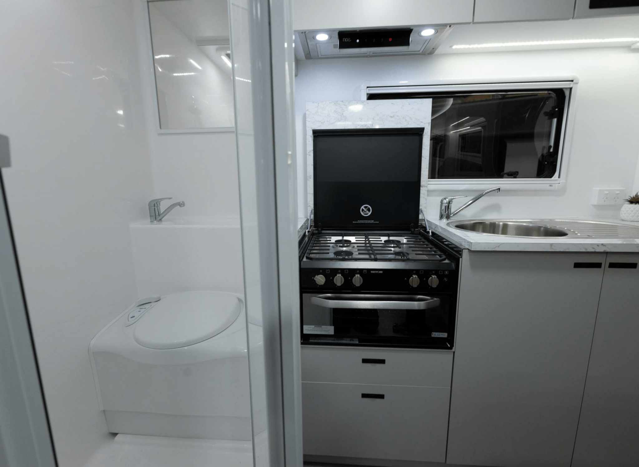 Goldstream RV 1500 Remote Series photo 5 of 7
