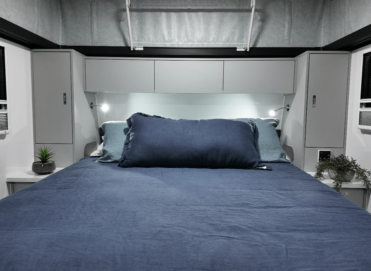 Goldstream RV 1760 Series photo 13 of 19