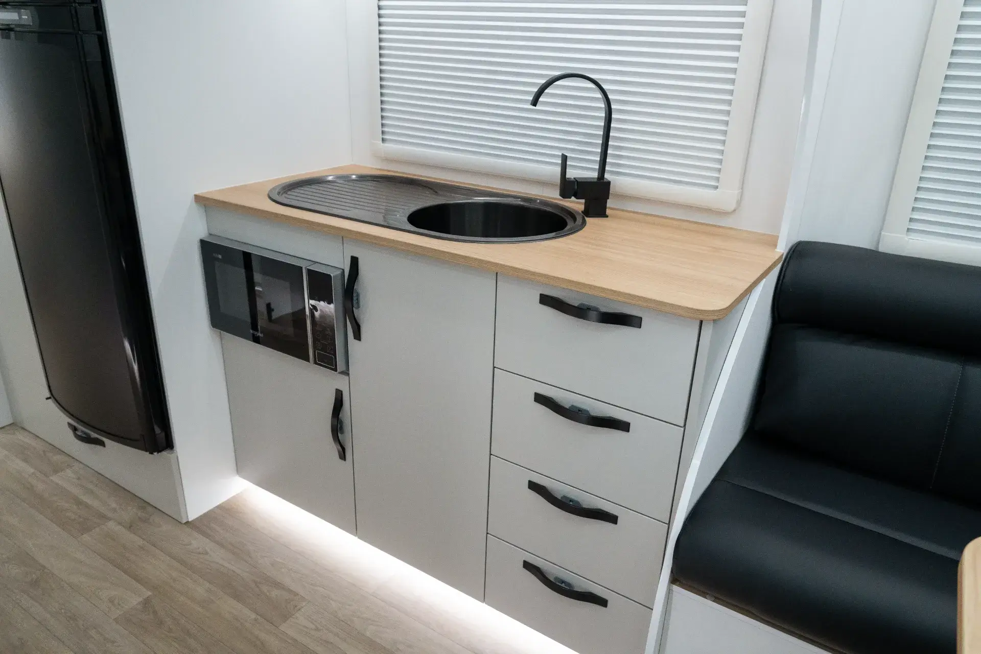 Golf Caravans 720 Tourer photo 5 of 6