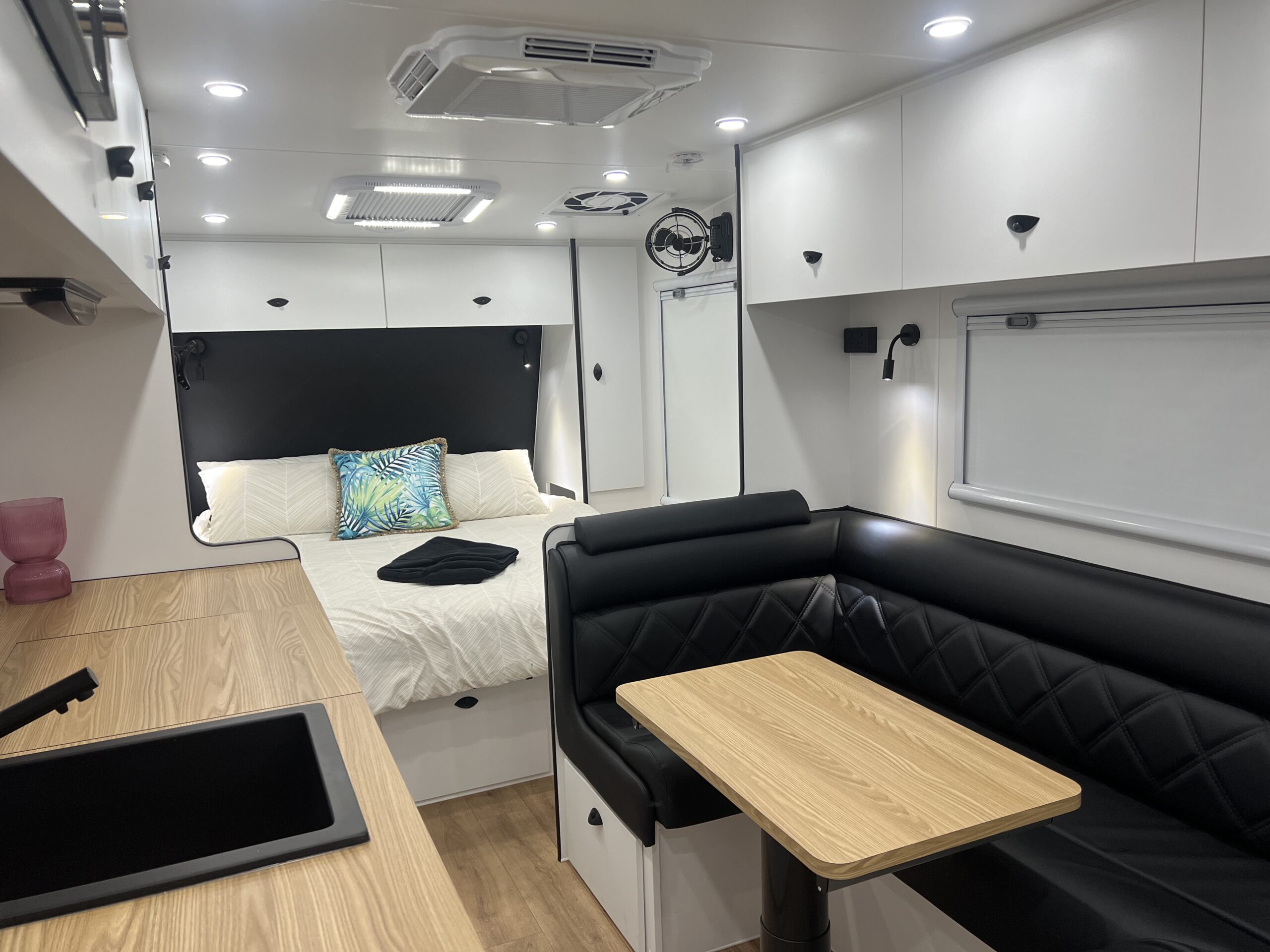 Highclere Caravans Bathurst 20'8 photo 10 of 10