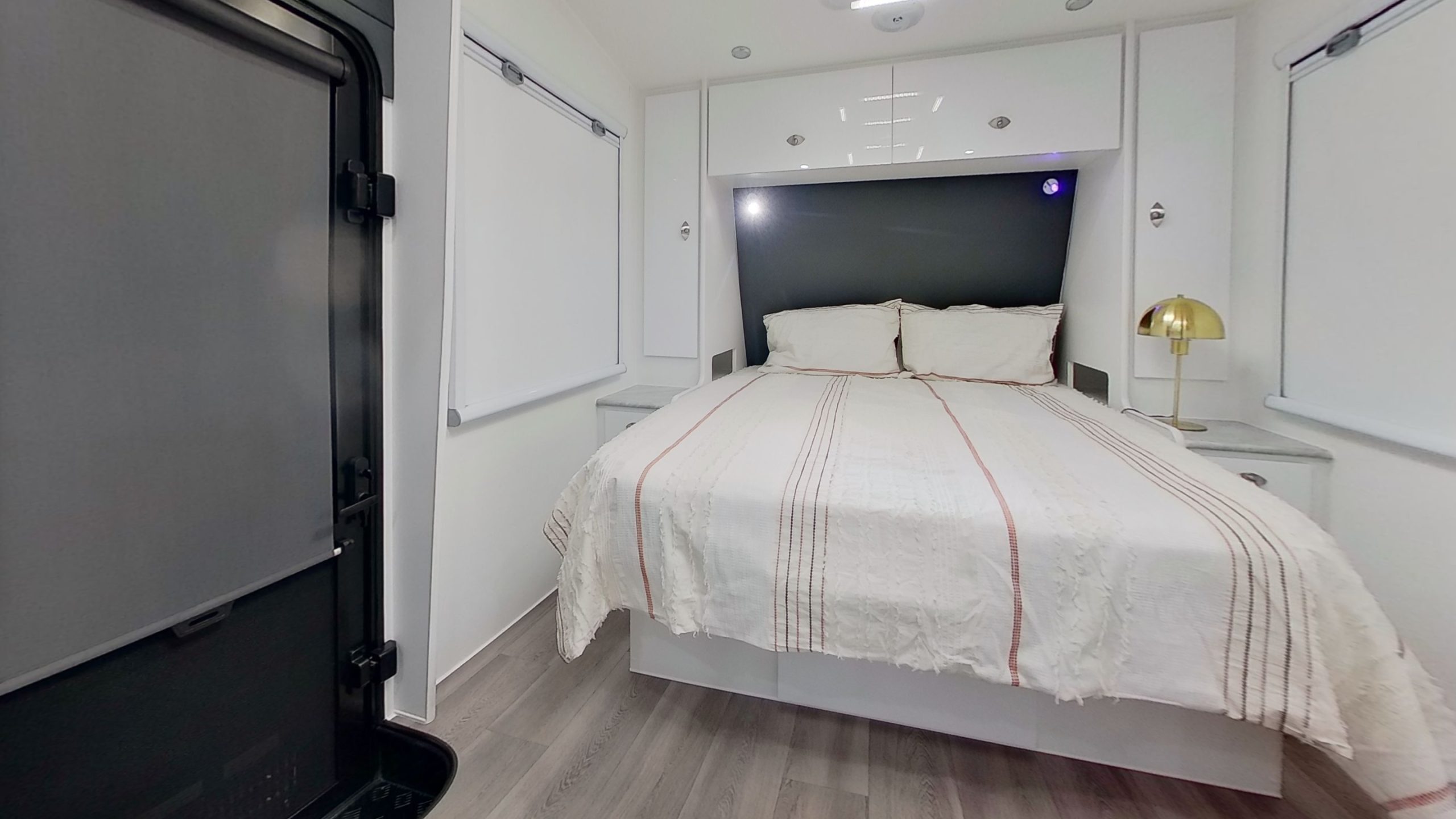 Highclere Caravans Capital 19'6 photo 5 of 7