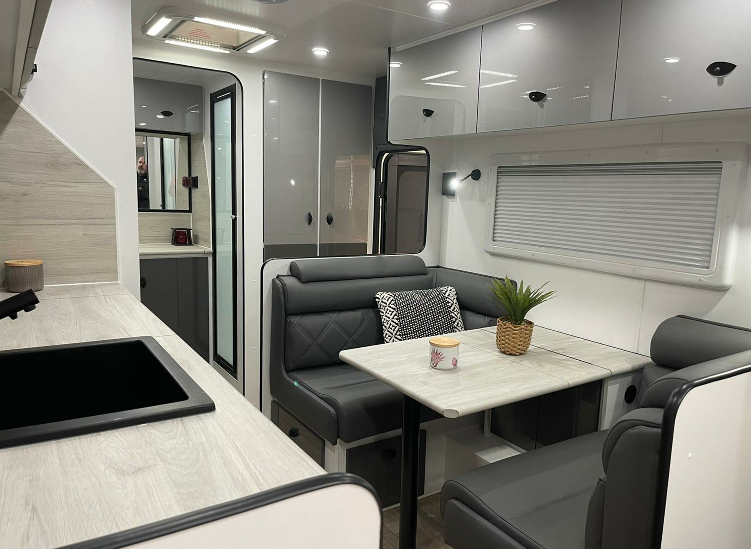 Highclere Caravans Chateau 20'1 photo 10 of 10