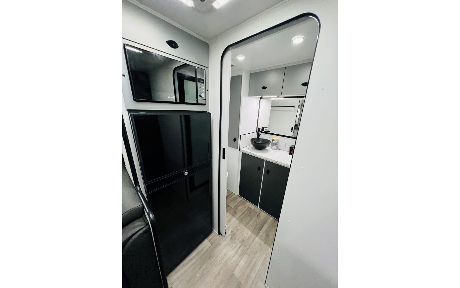 Highclere Caravans Classic 19'6 photo 7 of 10
