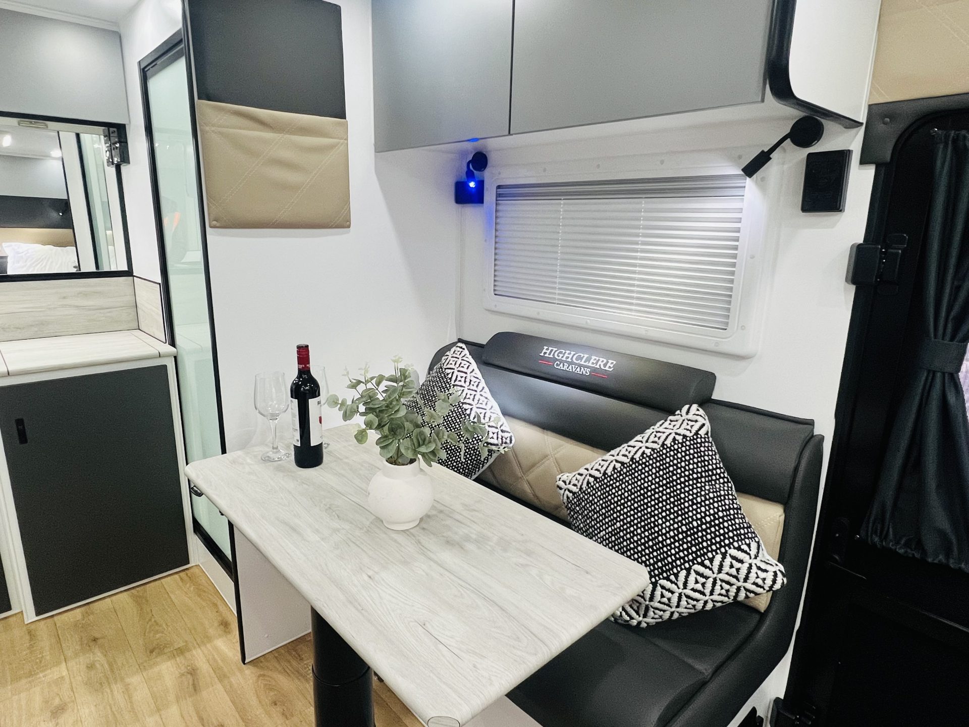 Highclere Caravans Little Casita 16'6 photo 4 of 6