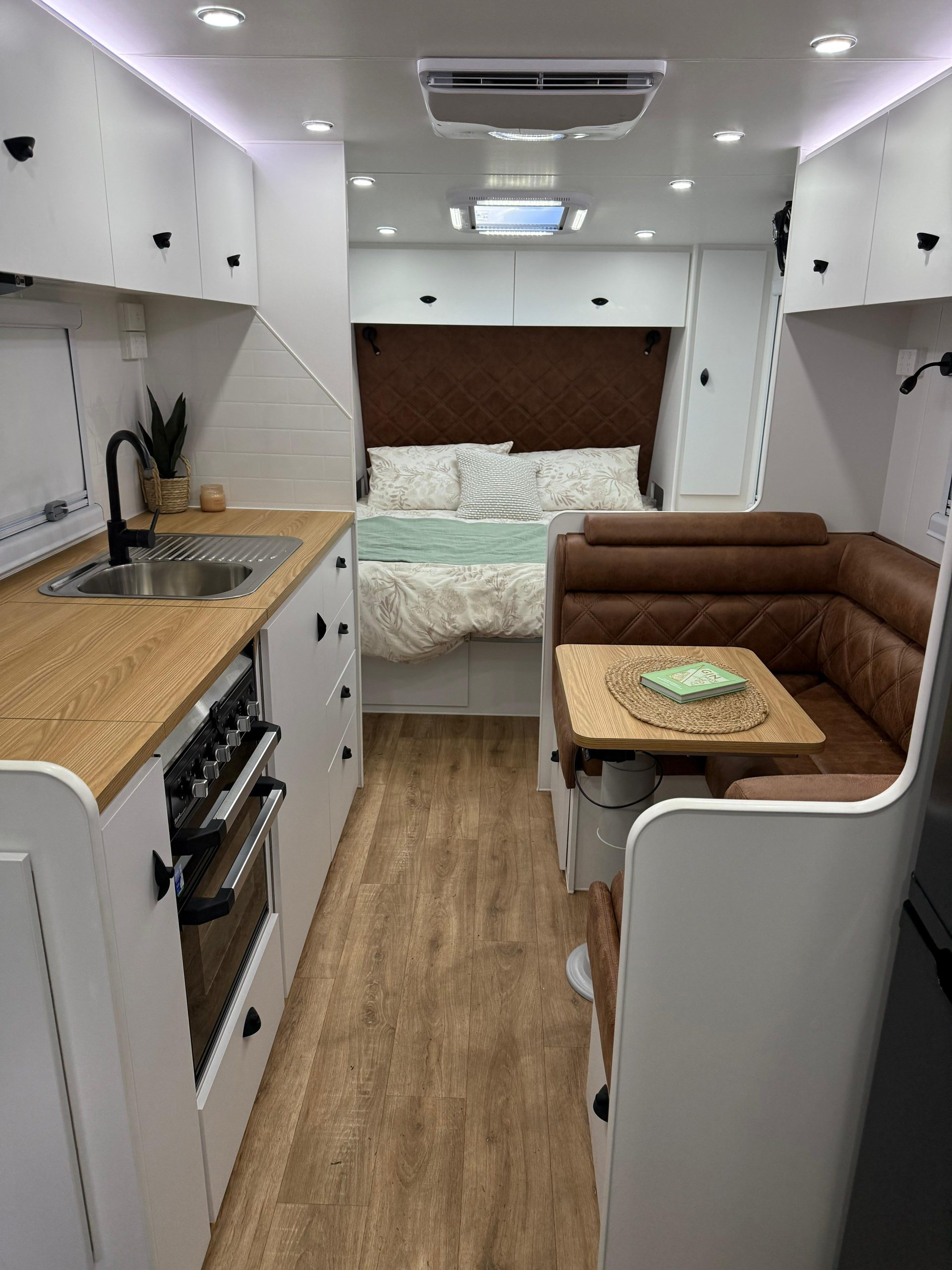 Highclere Caravans Prime 20'1 photo 5 of 10