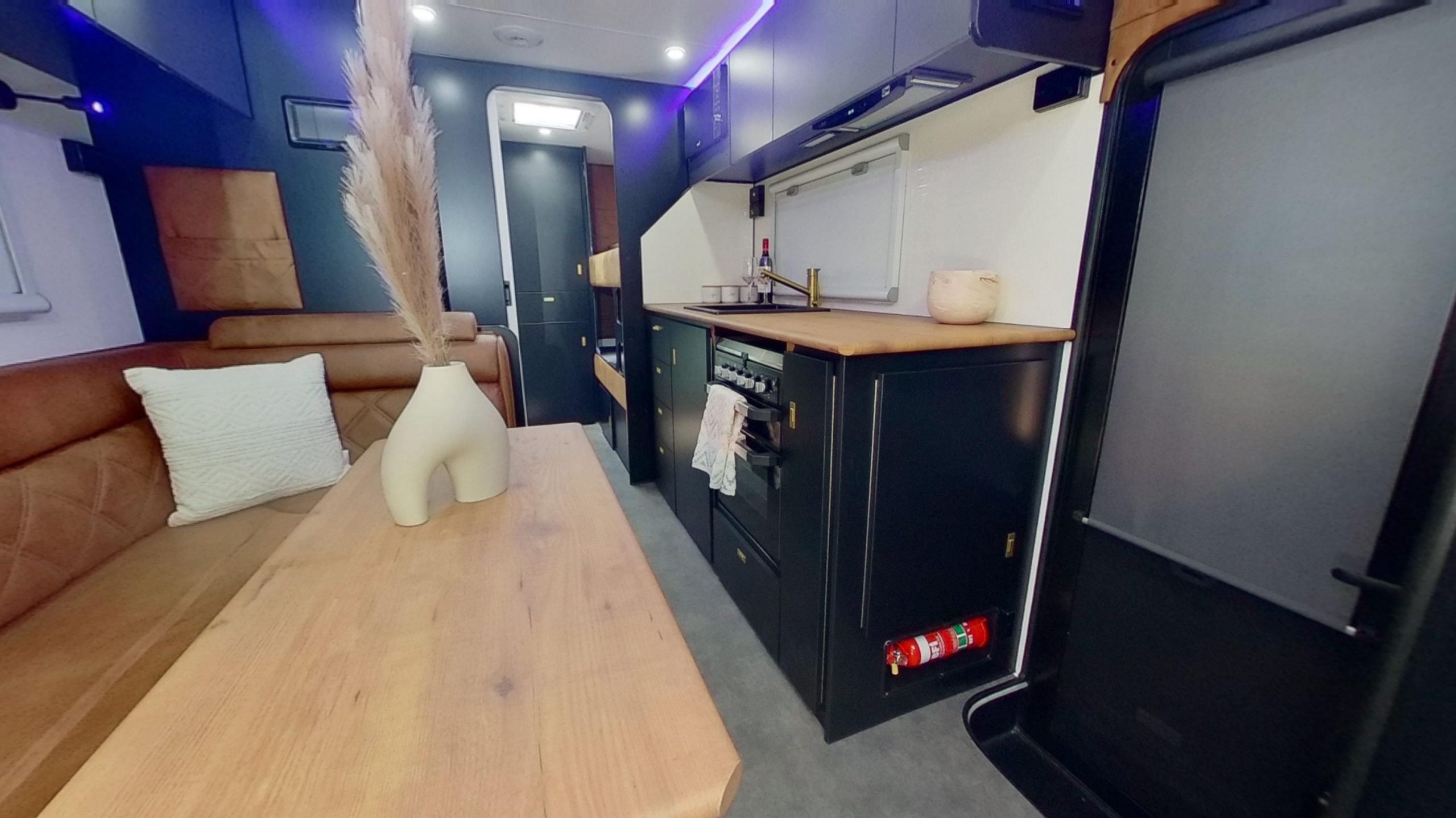 Highclere Caravans Royal 22' photo 10 of 10