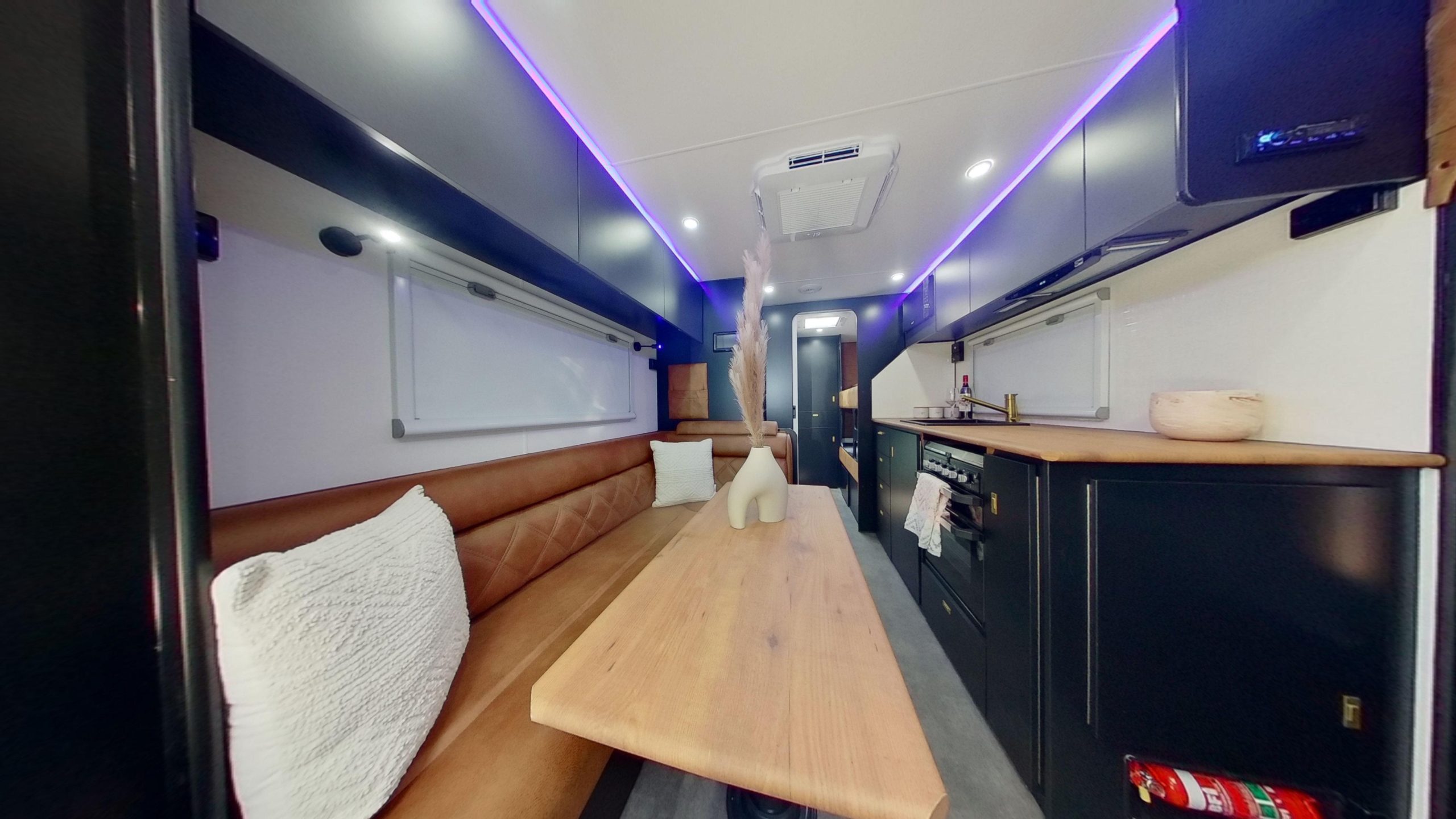 Highclere Caravans Royal 22' photo 6 of 10