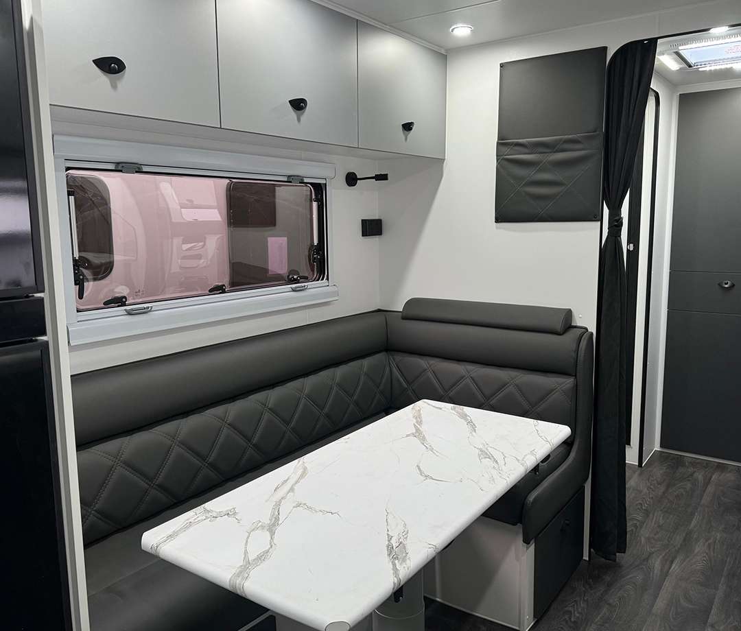 Highclere Caravans Royal X 22' photo 6 of 9