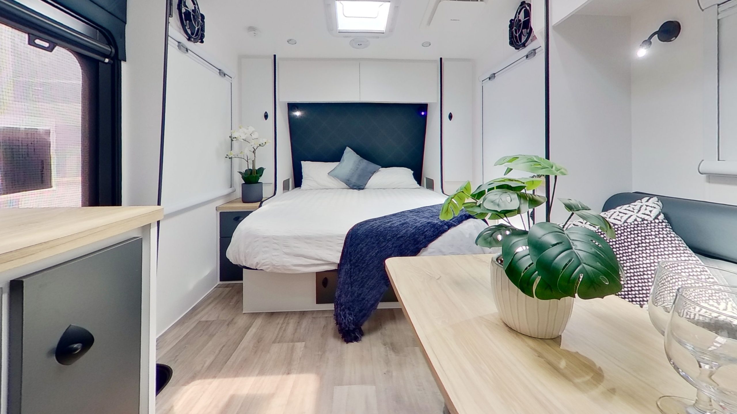 Highclere Caravans Sanctuary 20'3 photo 9 of 9