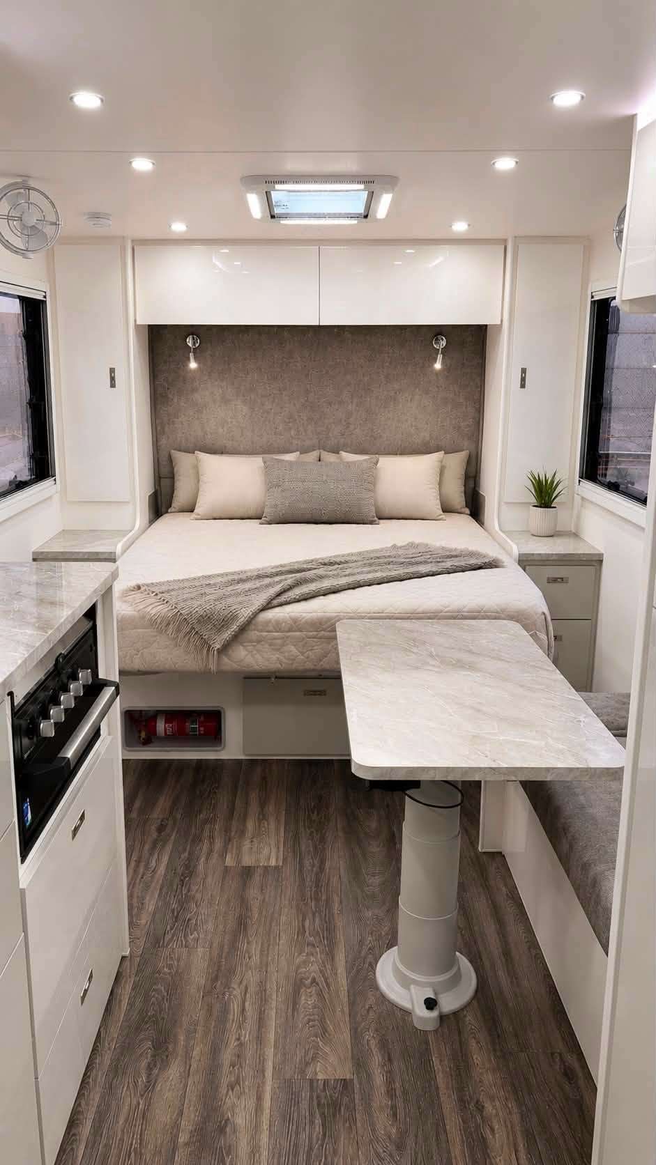 Highclere Caravans Wild Tribe 22'6 photo 7 of 10