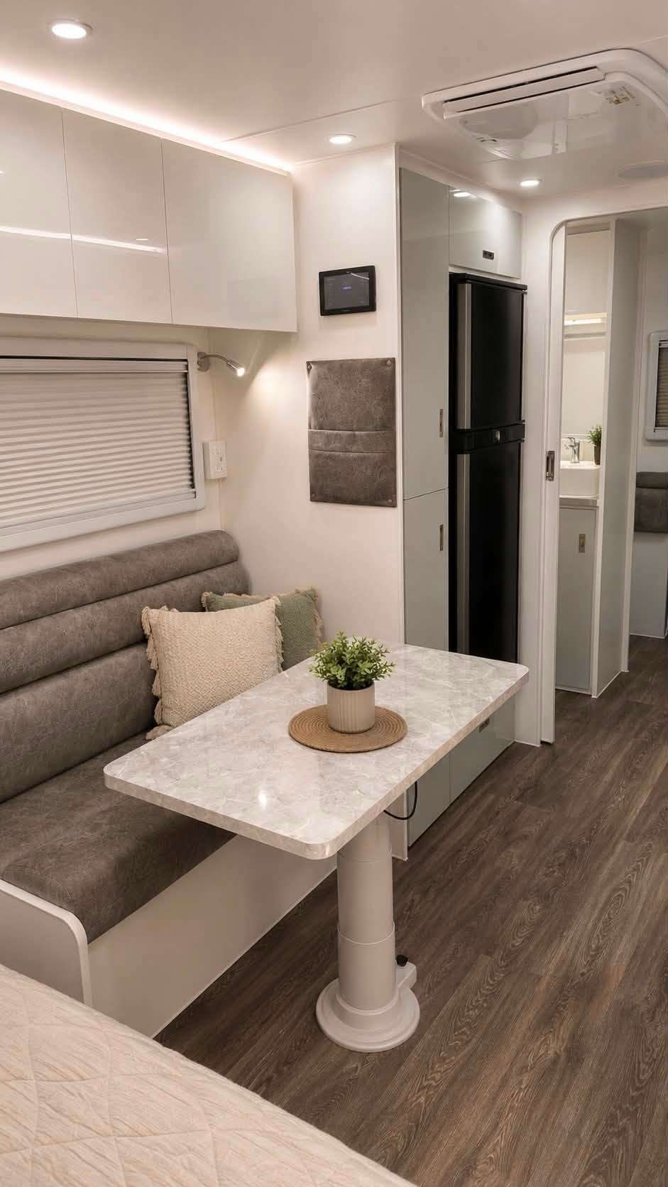 Highclere Caravans Wild Tribe 22'6 photo 9 of 10