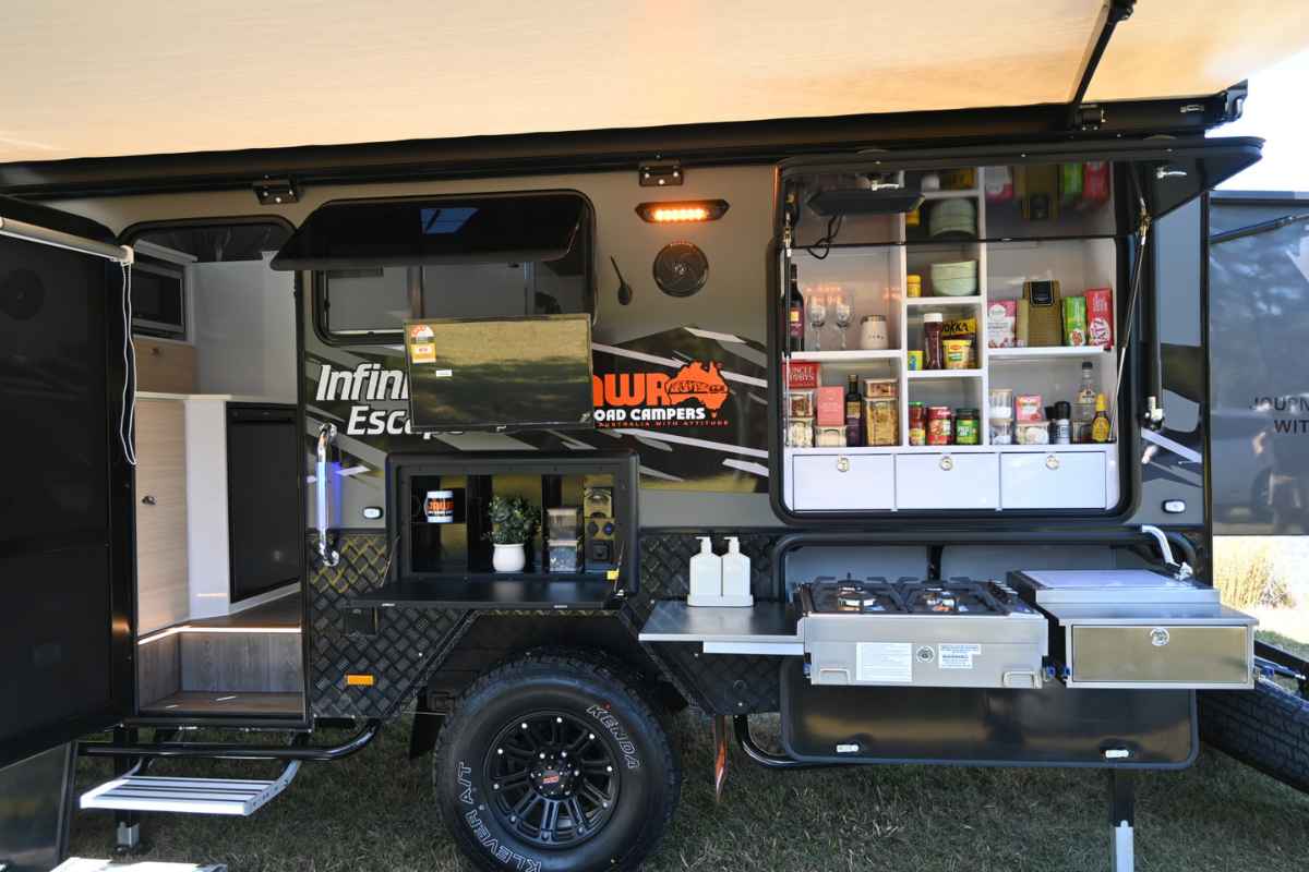 JAWA Off Road Campers Infinity 15 Escape photo 16 of 39