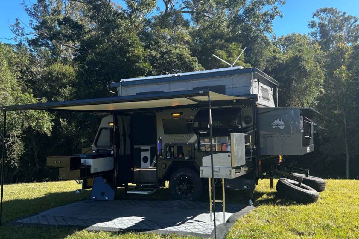 JAWA Off Road Campers Lowdown 13 Escape photo 1 of 30