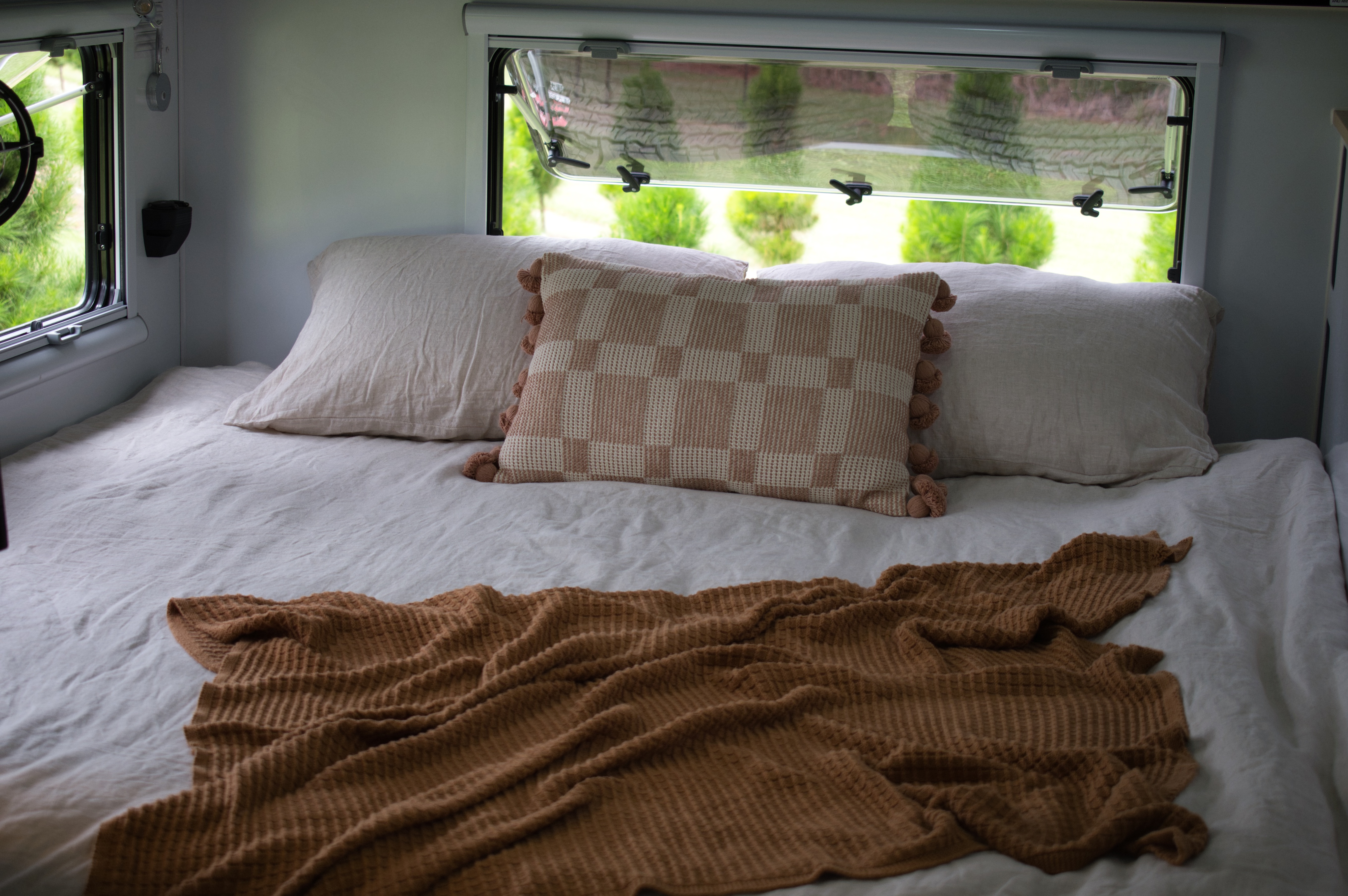 JAWA Off Road Campers Lowdown 17 Escape photo 21 of 22