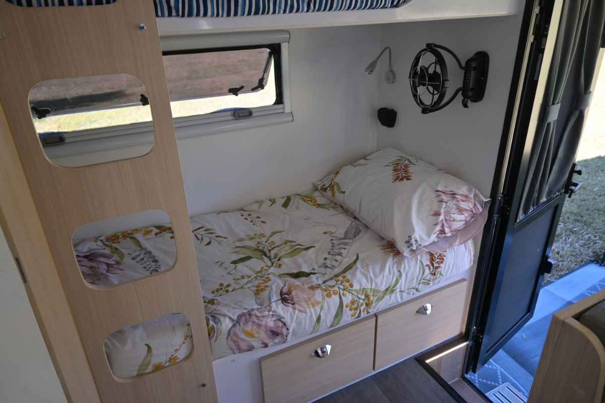 JAWA Off Road Campers Retreat Bunk photo 17 of 28