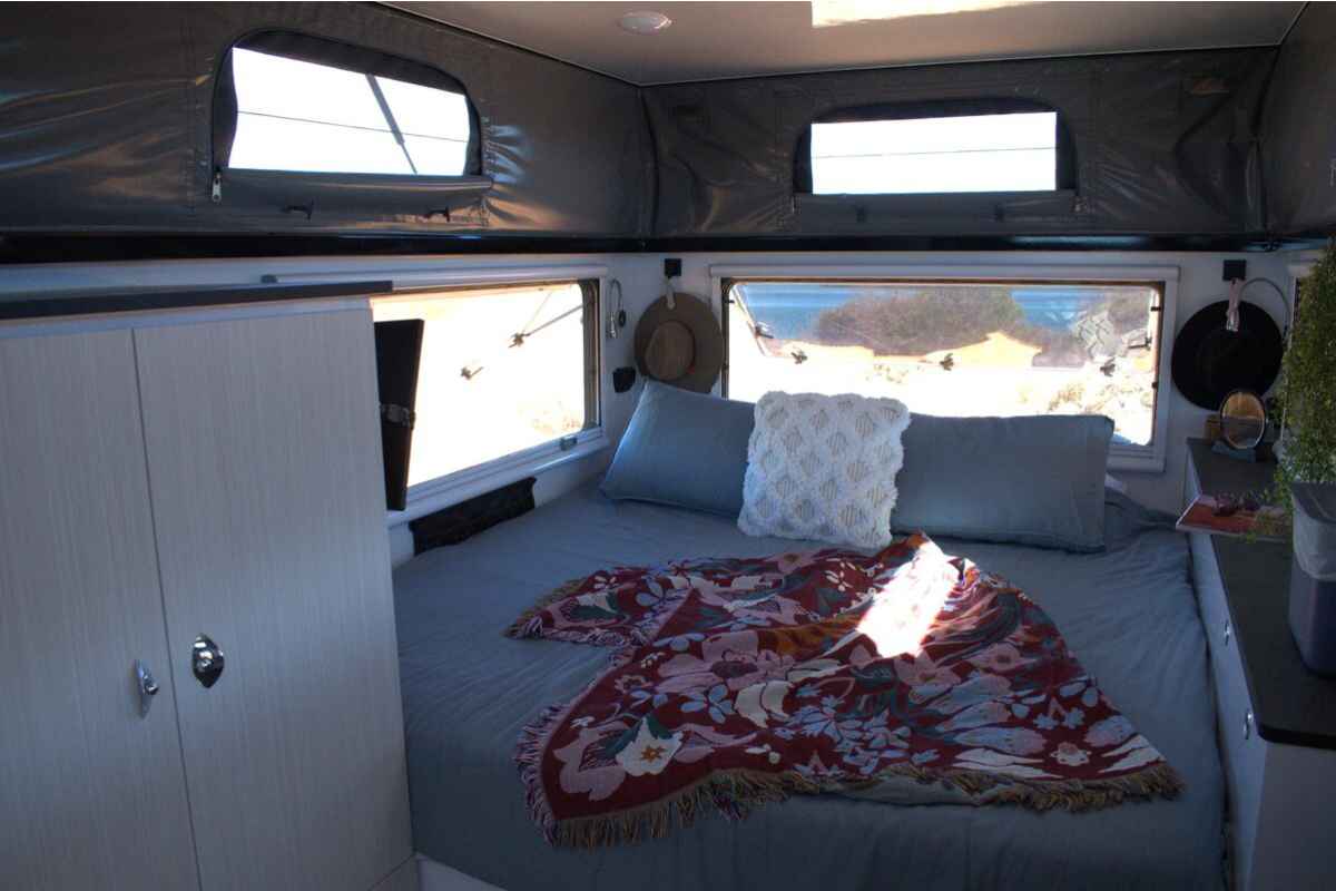 JAWA Off Road Campers Stealth 16 photo 8 of 12