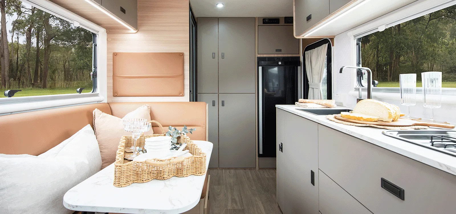 Jayco Australia CrossTrak Hybrid Caravan photo 10 of 12