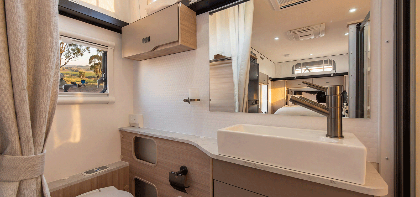 Jayco Australia Discovery Pop Top photo 5 of 6